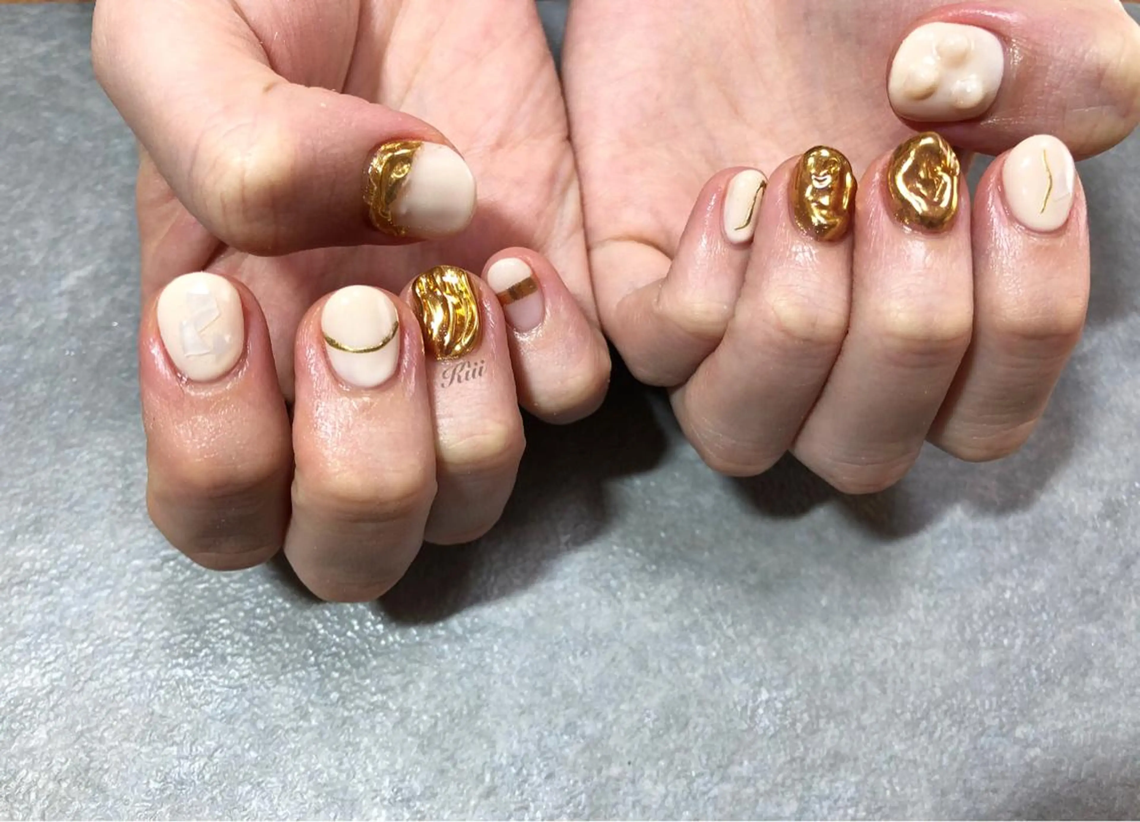 ネイル ハンドネイル フットネイル kiii.__ ✴︎*のネイルデザイン