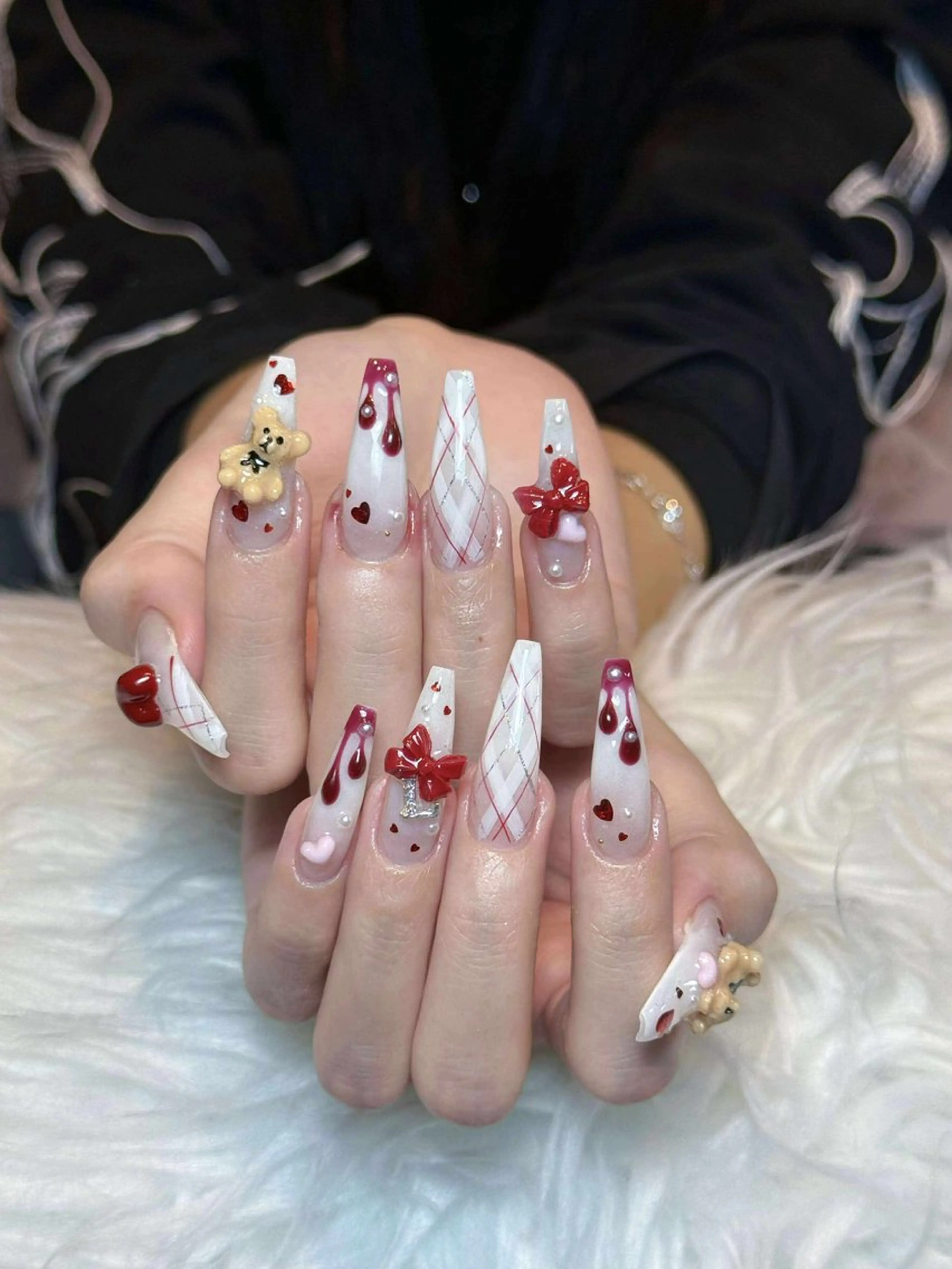 ネイル オーロラネイル ボルドー ブラウン 氷ネイル・うるうるネイル キラキラネイル Julli NailStudioのネイルデザイン