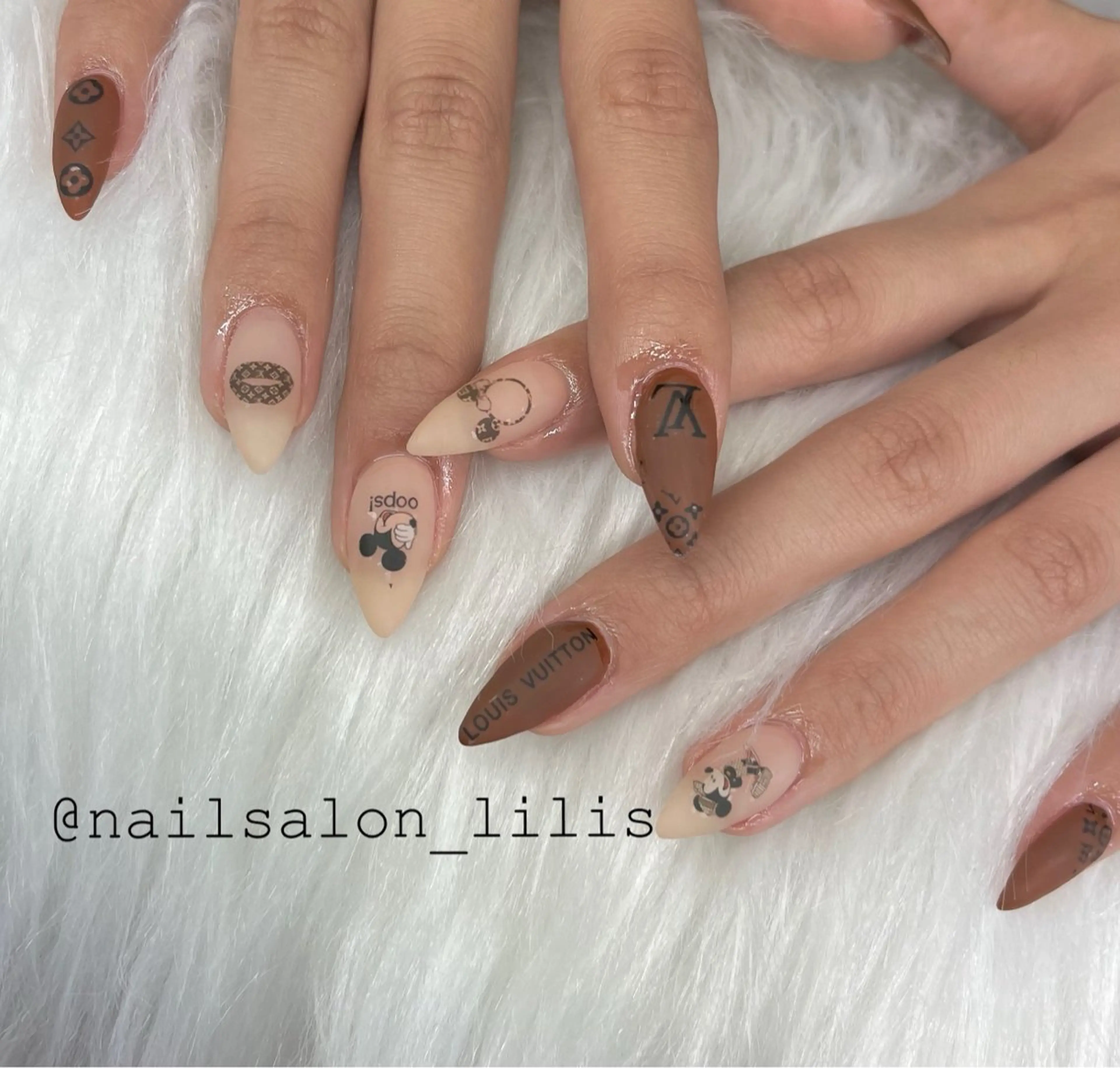ネイル nailsalon lilis所属・nailsalon Lilisのネイルデザイン