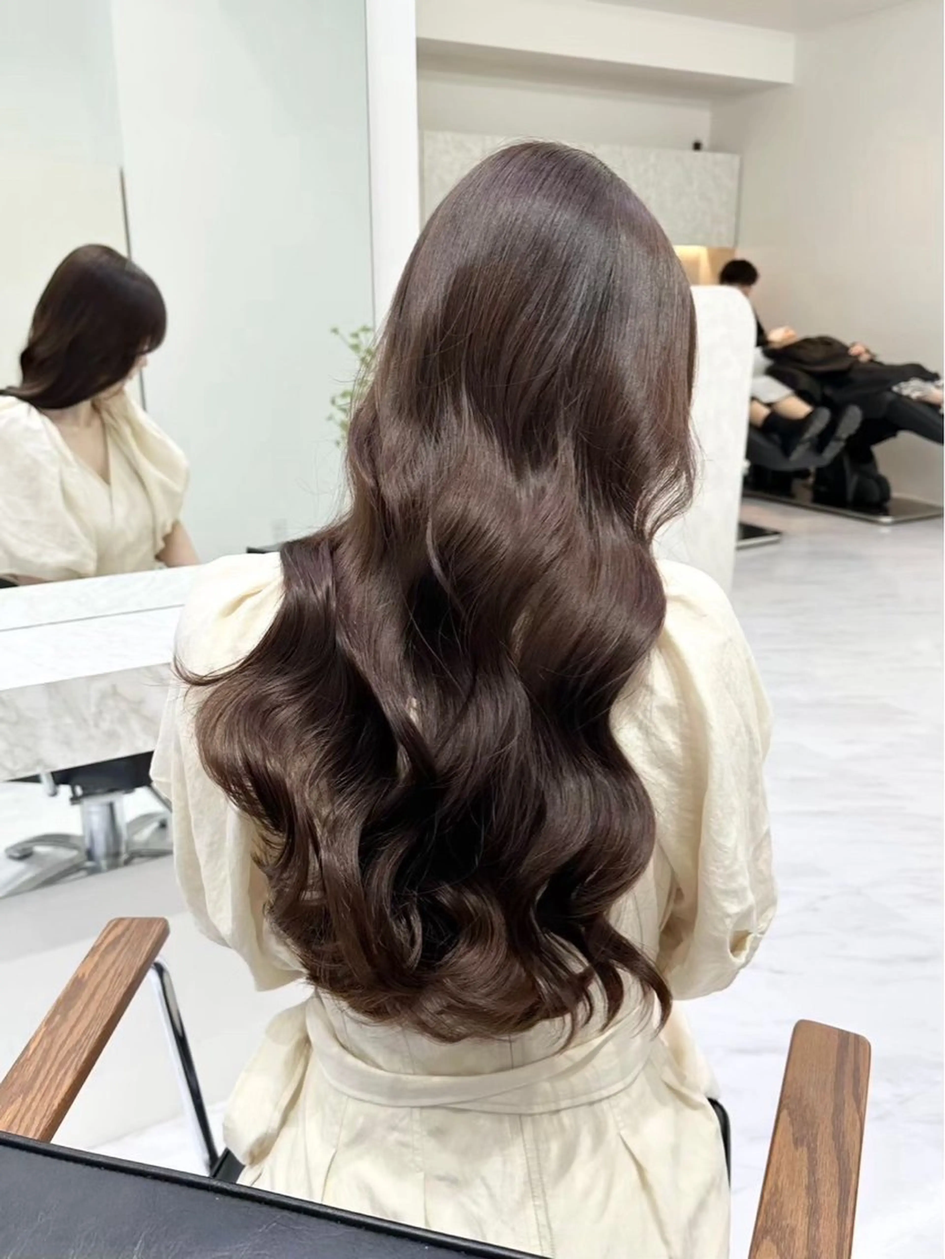 ヘアカラー＋うる艶トリートメント🫧の写真
