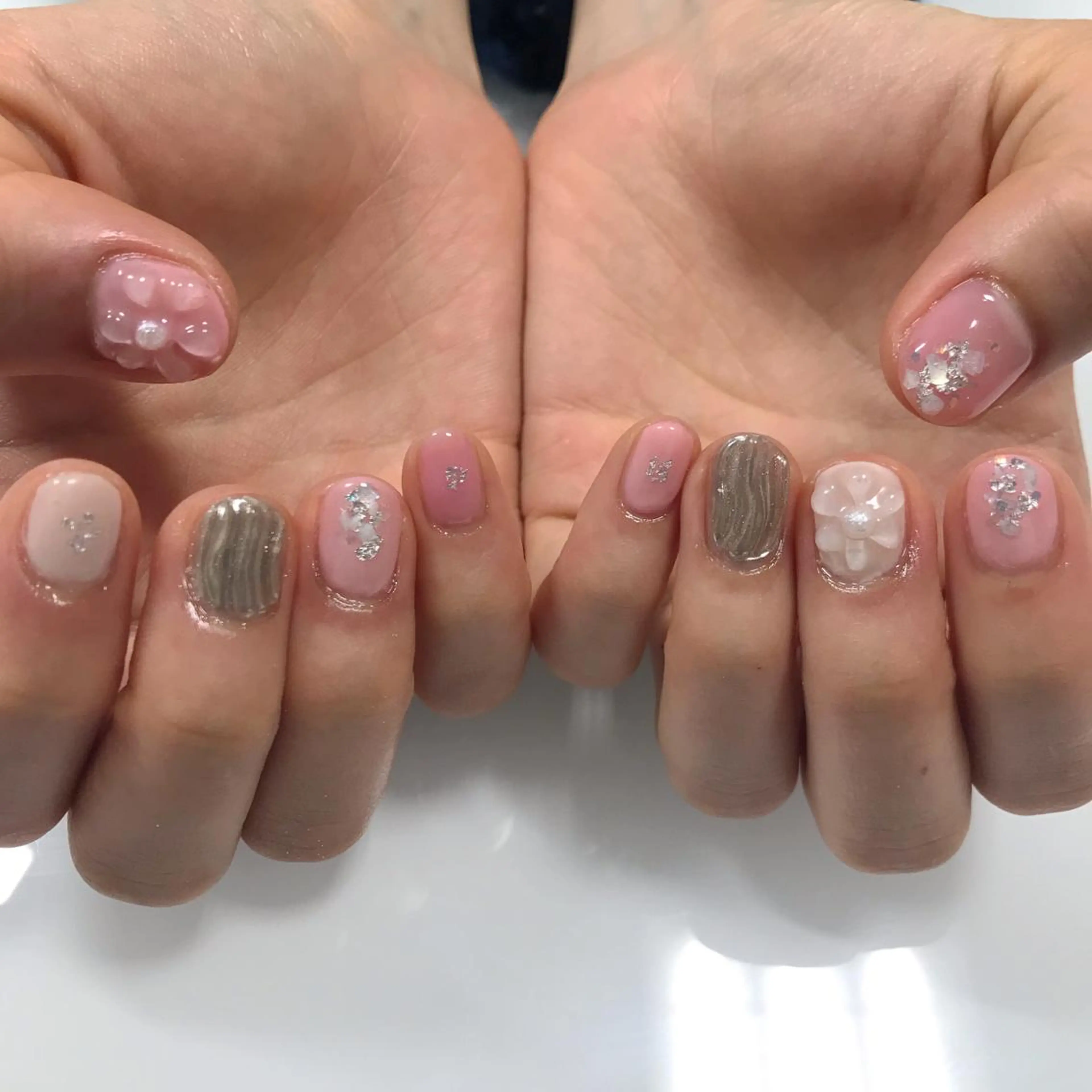 ネイル ハンドネイル MoonLight MIHOのネイルデザイン