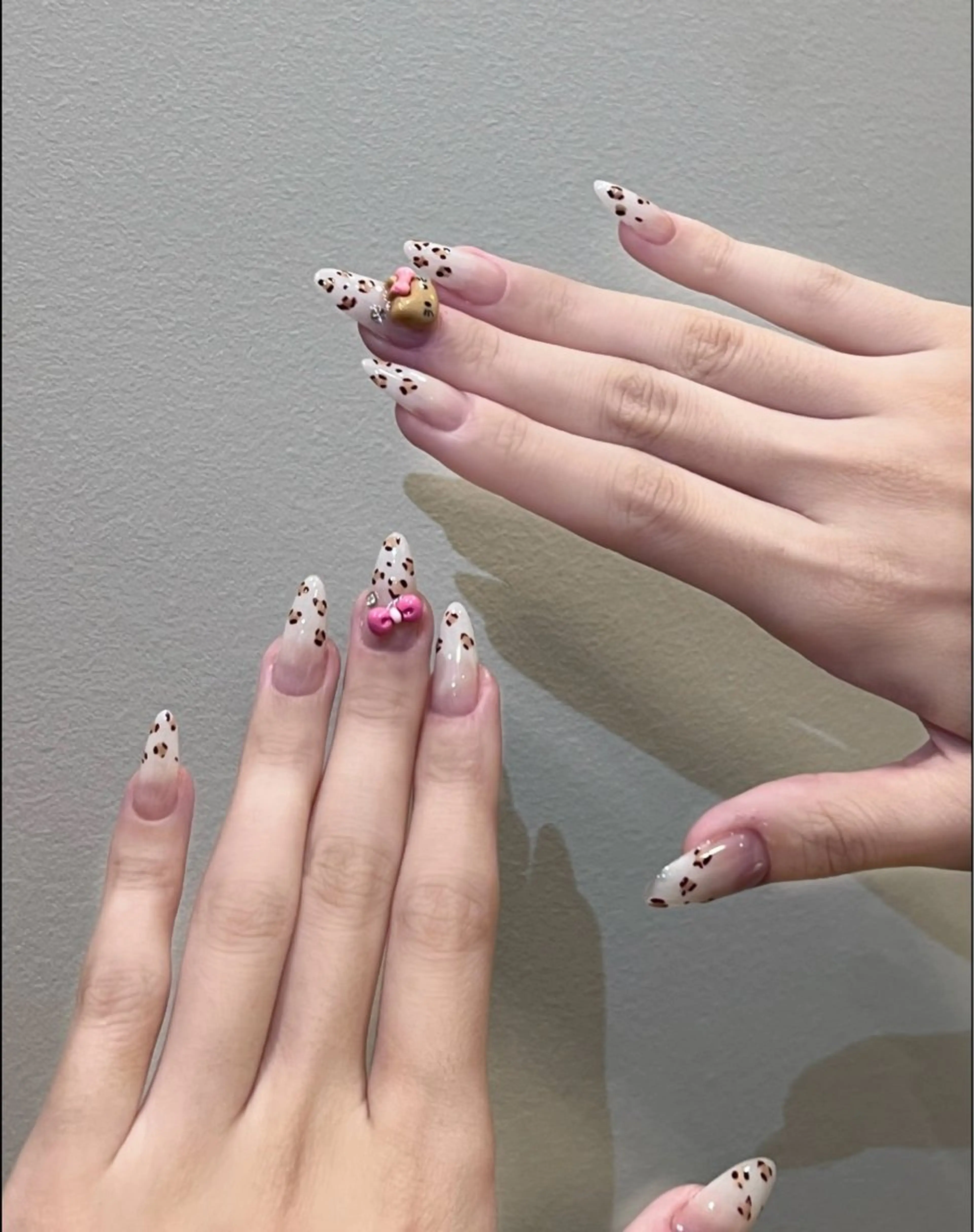 ネイル アートネイル チークネイル 長さ出し フットネイル ジェルネイル 山田 由奈のネイルデザイン