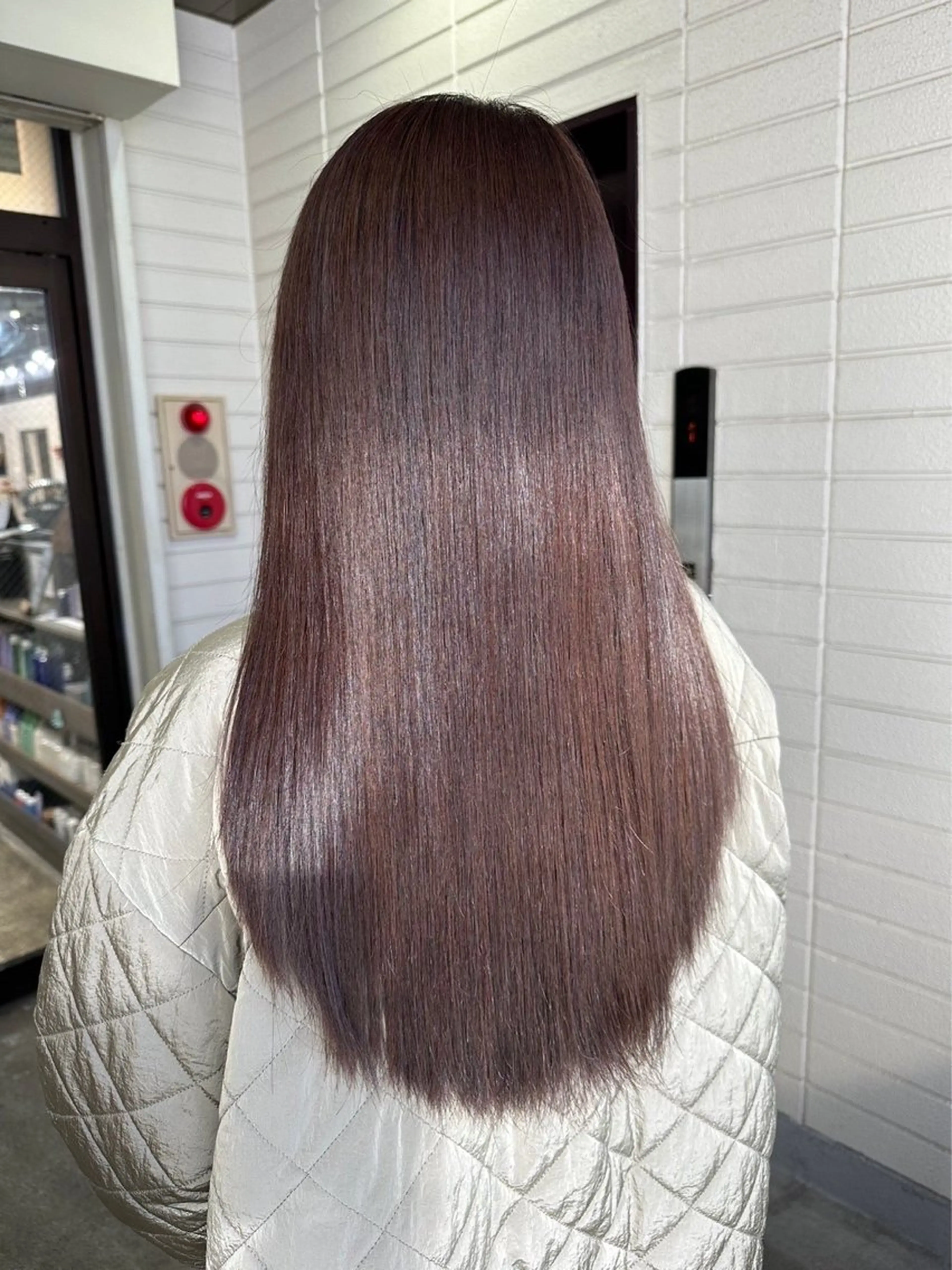 ロング ヘアカラー ulu by dot.所属・かがみはやと 髪質改善/縮毛矯正のヘアスタイル