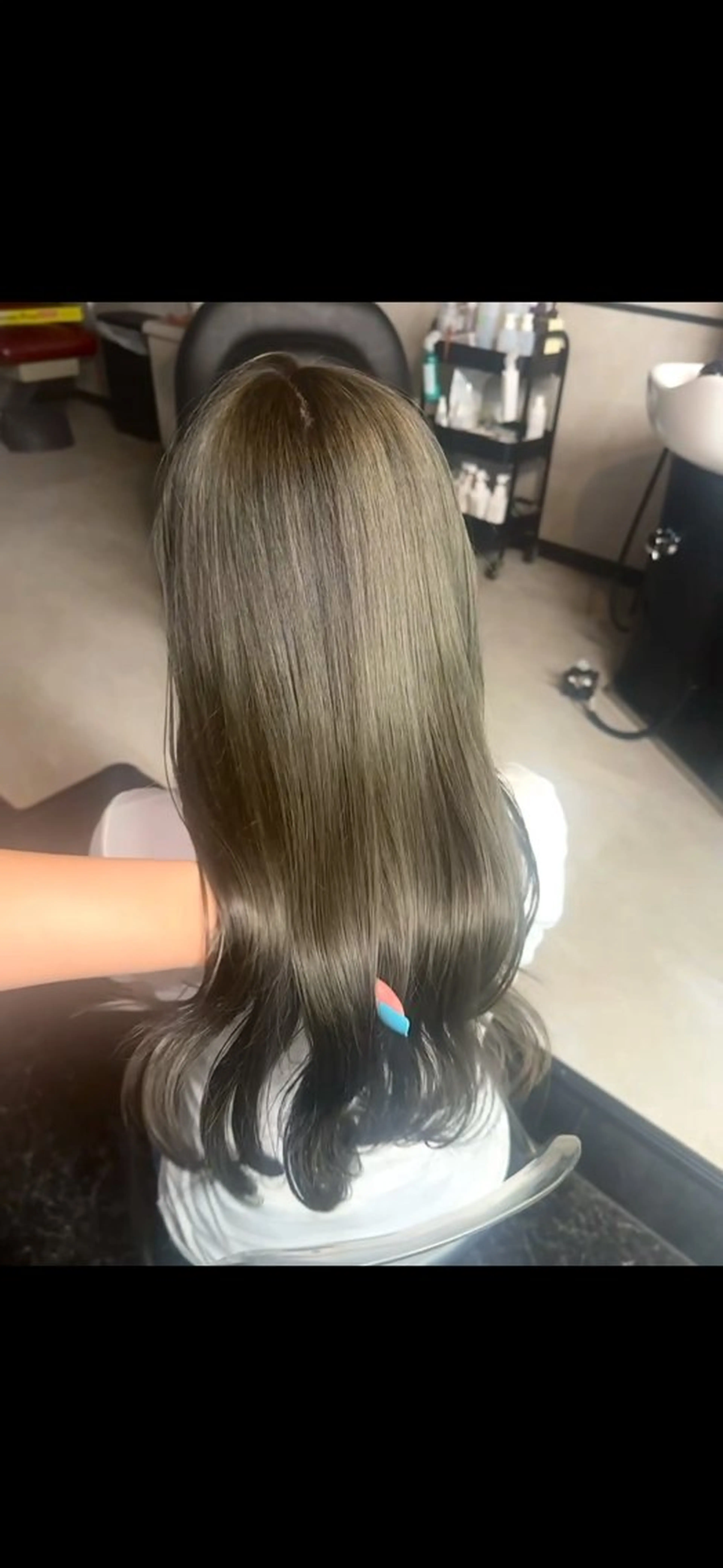 ロング カラー ainya/心斎橋 /ハイトーン/カラーのヘアスタイル