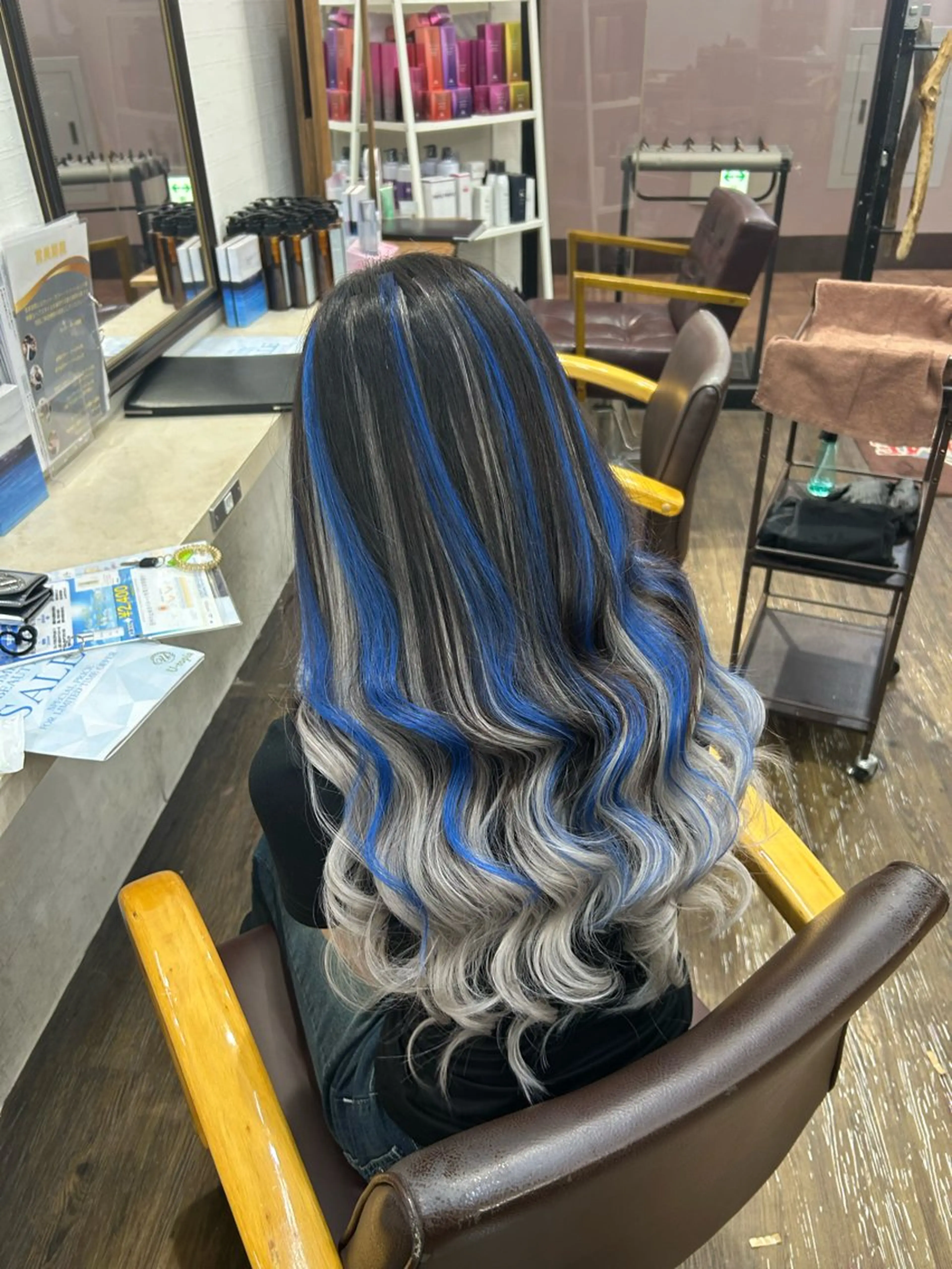 ロング カラー ヘアカラー エクステ 🌸U-topia 🌸伊藤穂乃花🌸のヘアスタイル