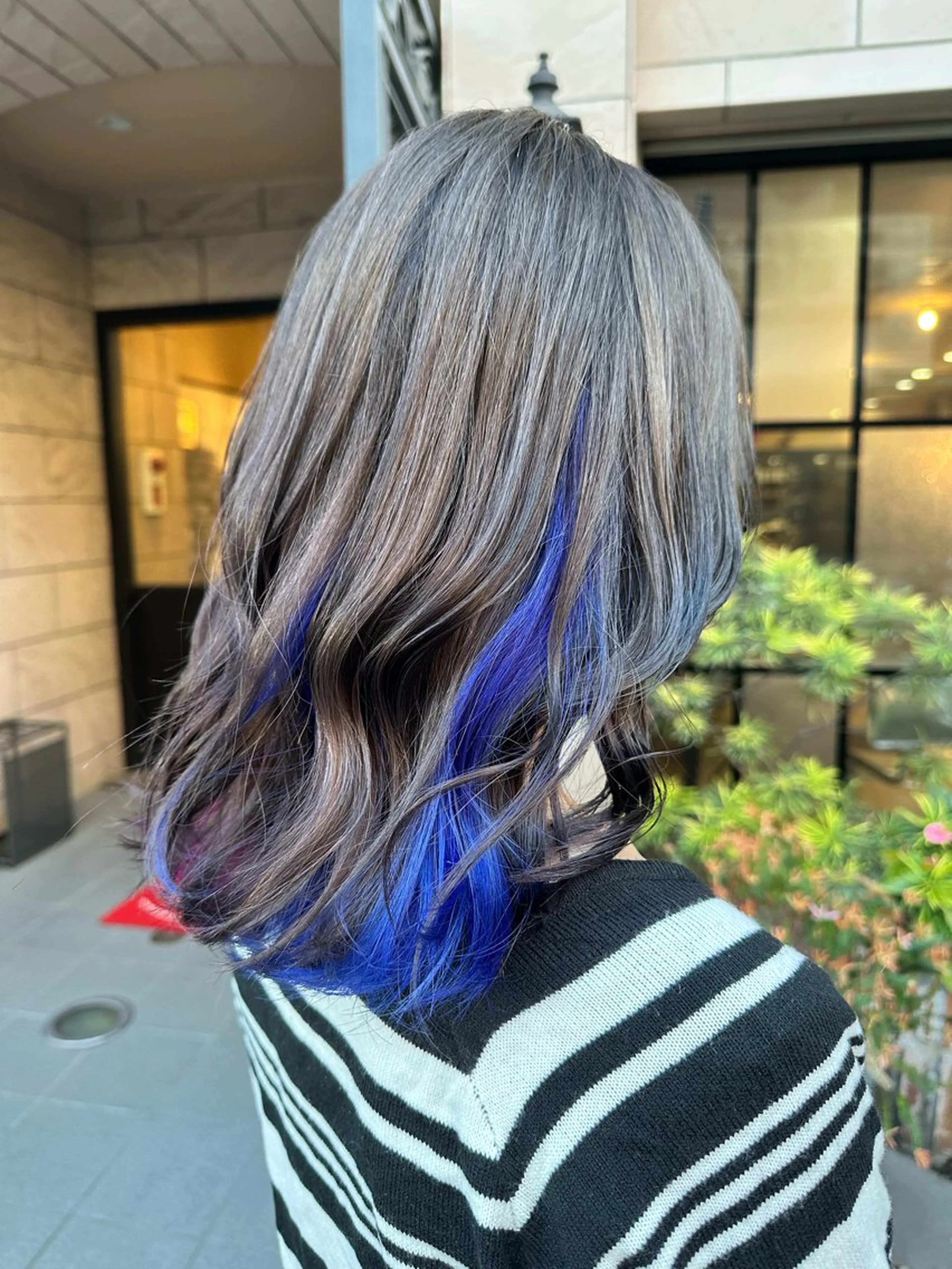 💓 個性で差をつけるインナーカラーとオンカラー&髪質改善COREMEのトリートメント付き✂️の写真