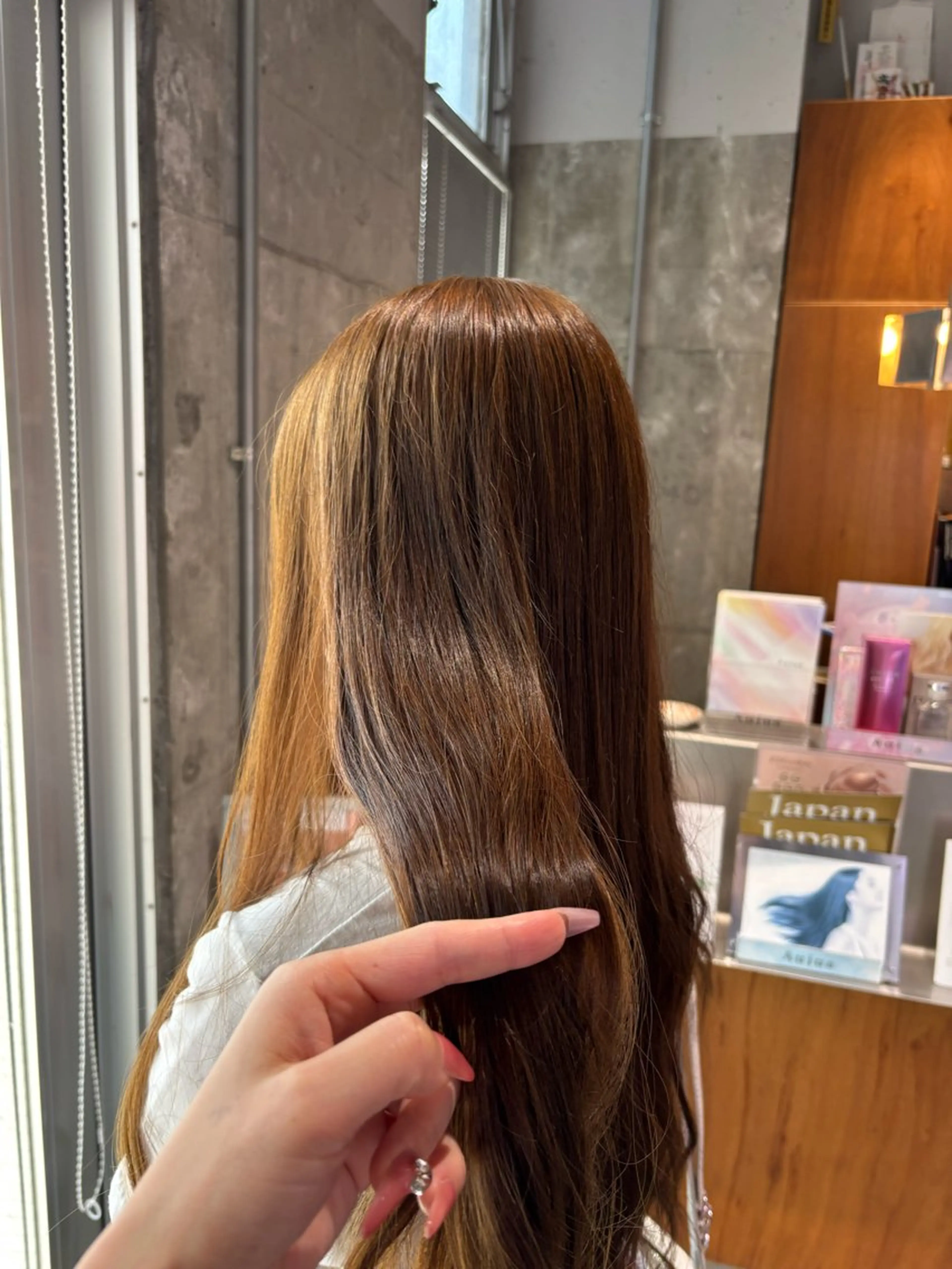 【🎀🦄🎶平日限定🎀🦄🎶】ブリーチなしで盛れる✨ツヤ感透明感ワンカラー🩵🫧の写真