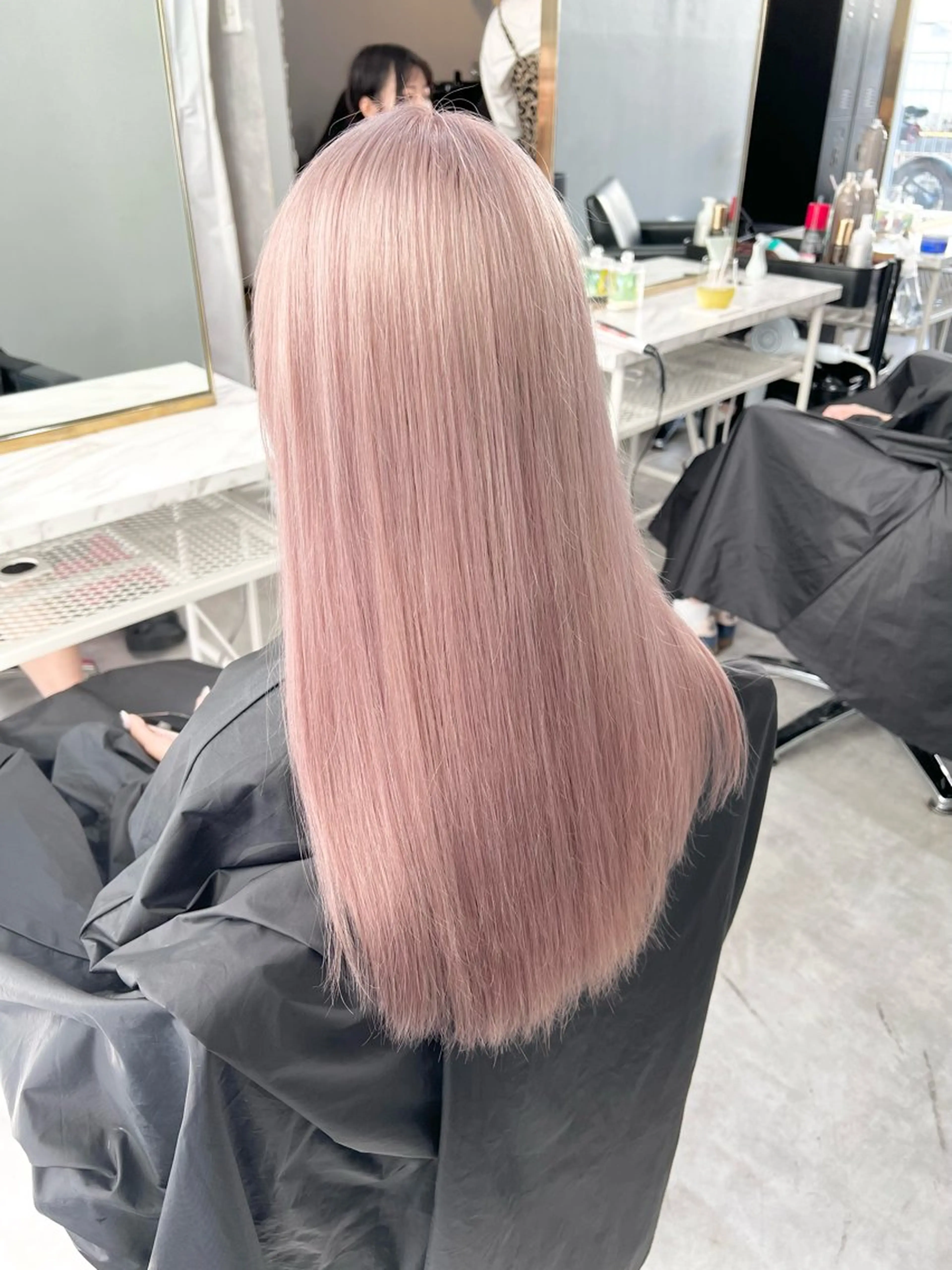 ミディアム カラー カット ヘアカラー トリートメント ヘアセット 🫧艶ダブルカラー ブリーチ🫧トモヤのヘアスタイル