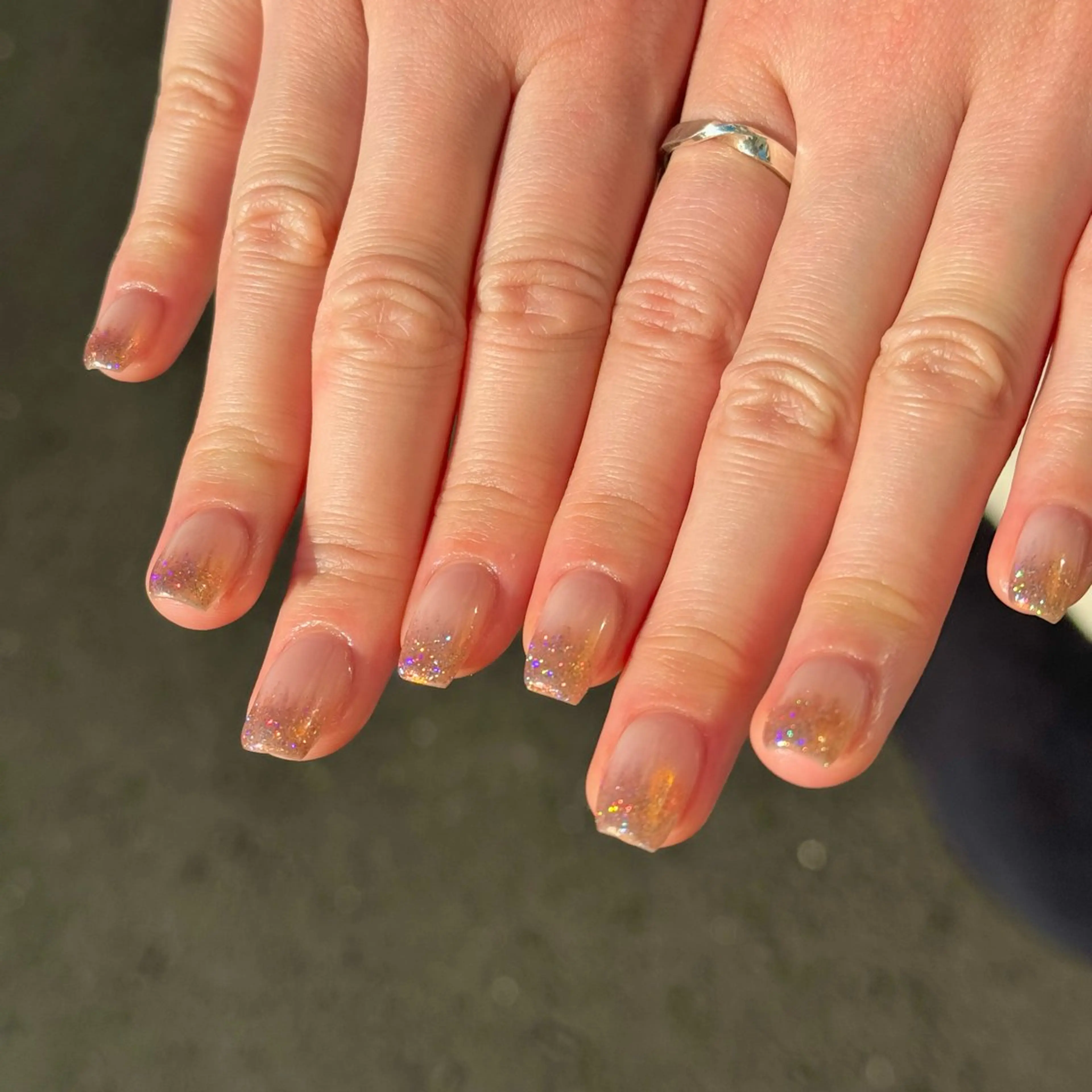 ネイル オーロラネイル フラッシュネイル Sant Esperanzaのネイルデザイン