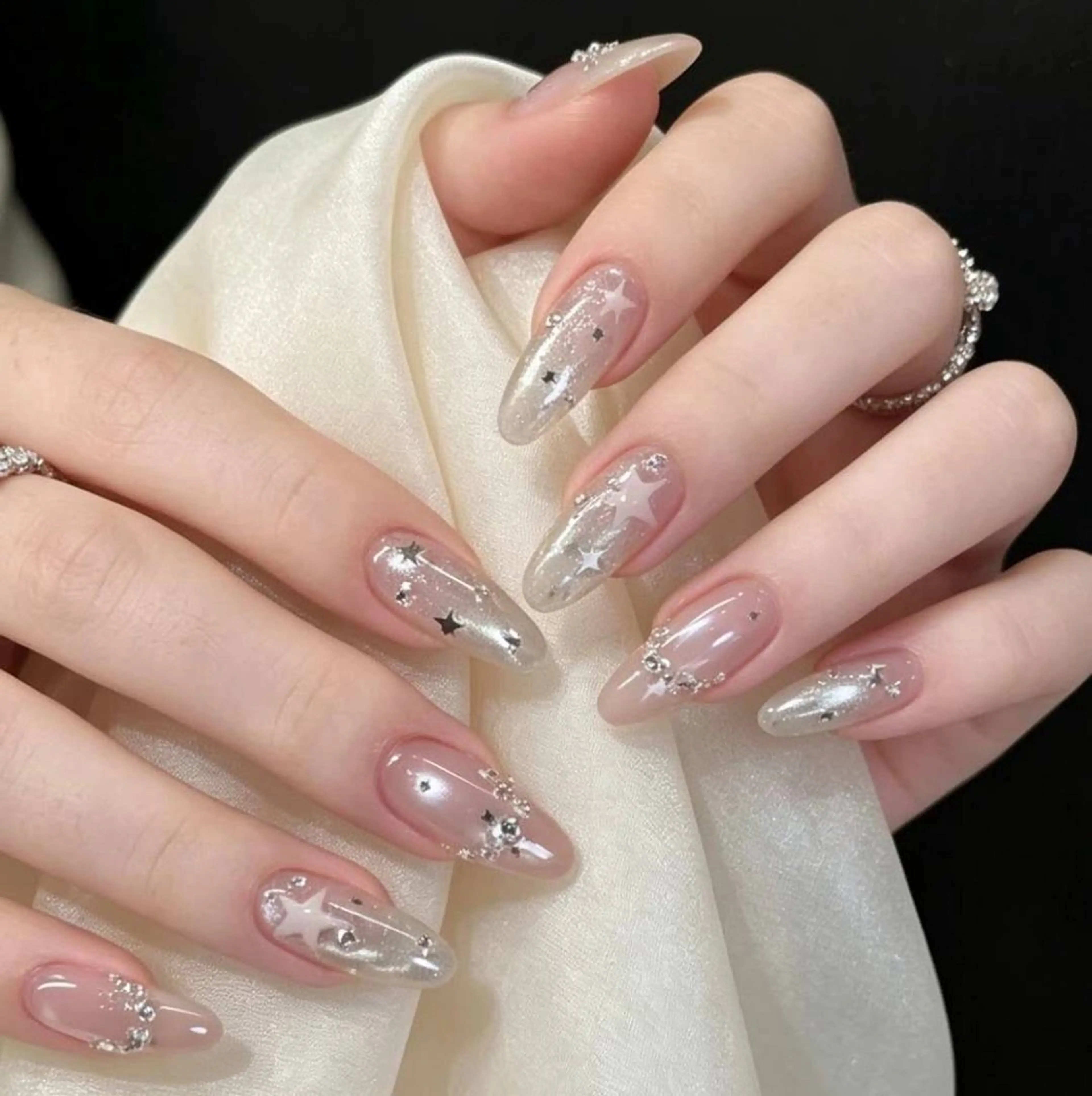 ネイル 小島 千尋のネイルデザイン