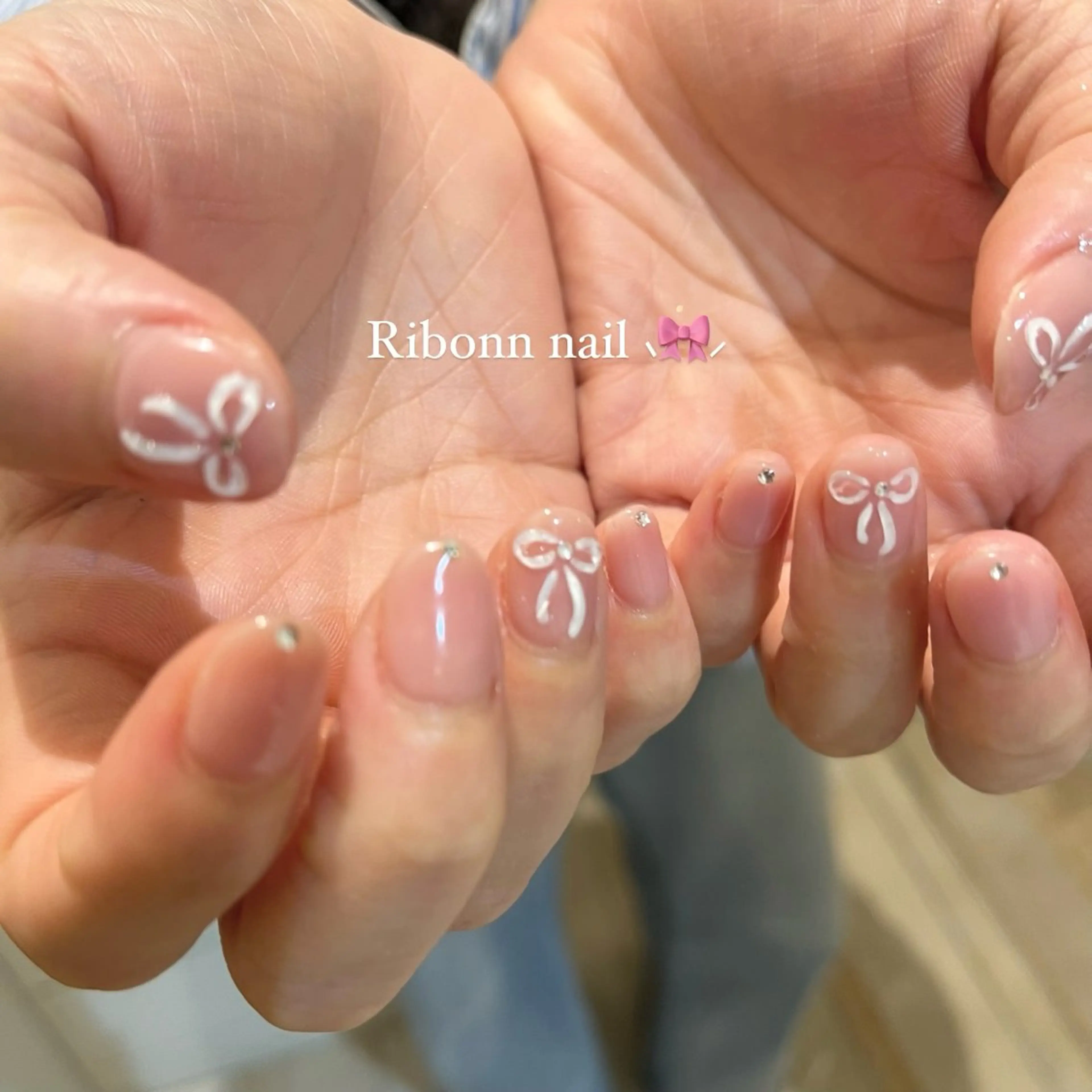 ネイル リボン ハンドネイル Momone ／渋谷／パラジェルのネイルデザイン