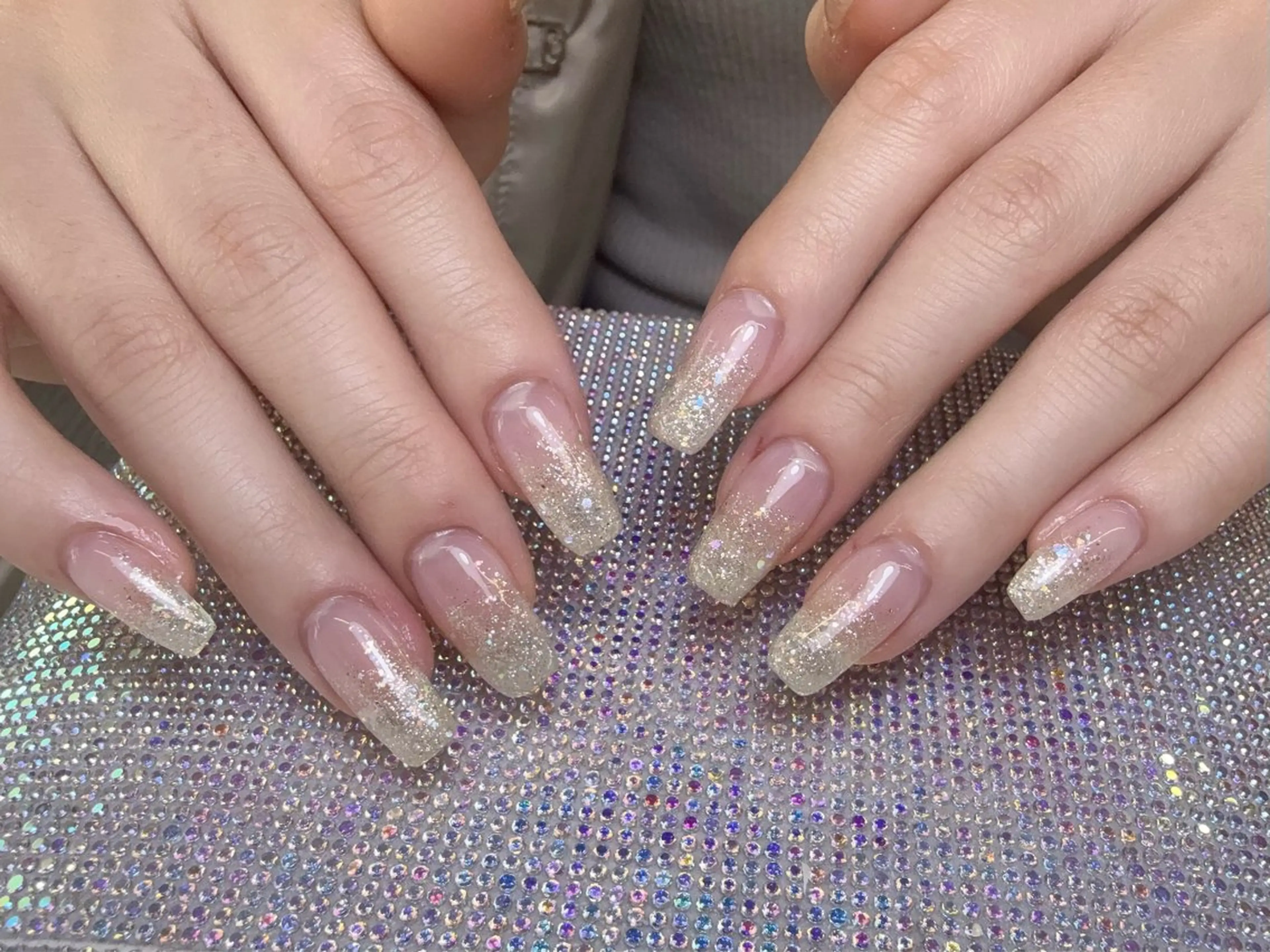 ネイル オーロラネイル チークネイル 長さ出し フットネイル フレンチネイル ハンドネイル Yu  Ki ネイルのネイルデザイン