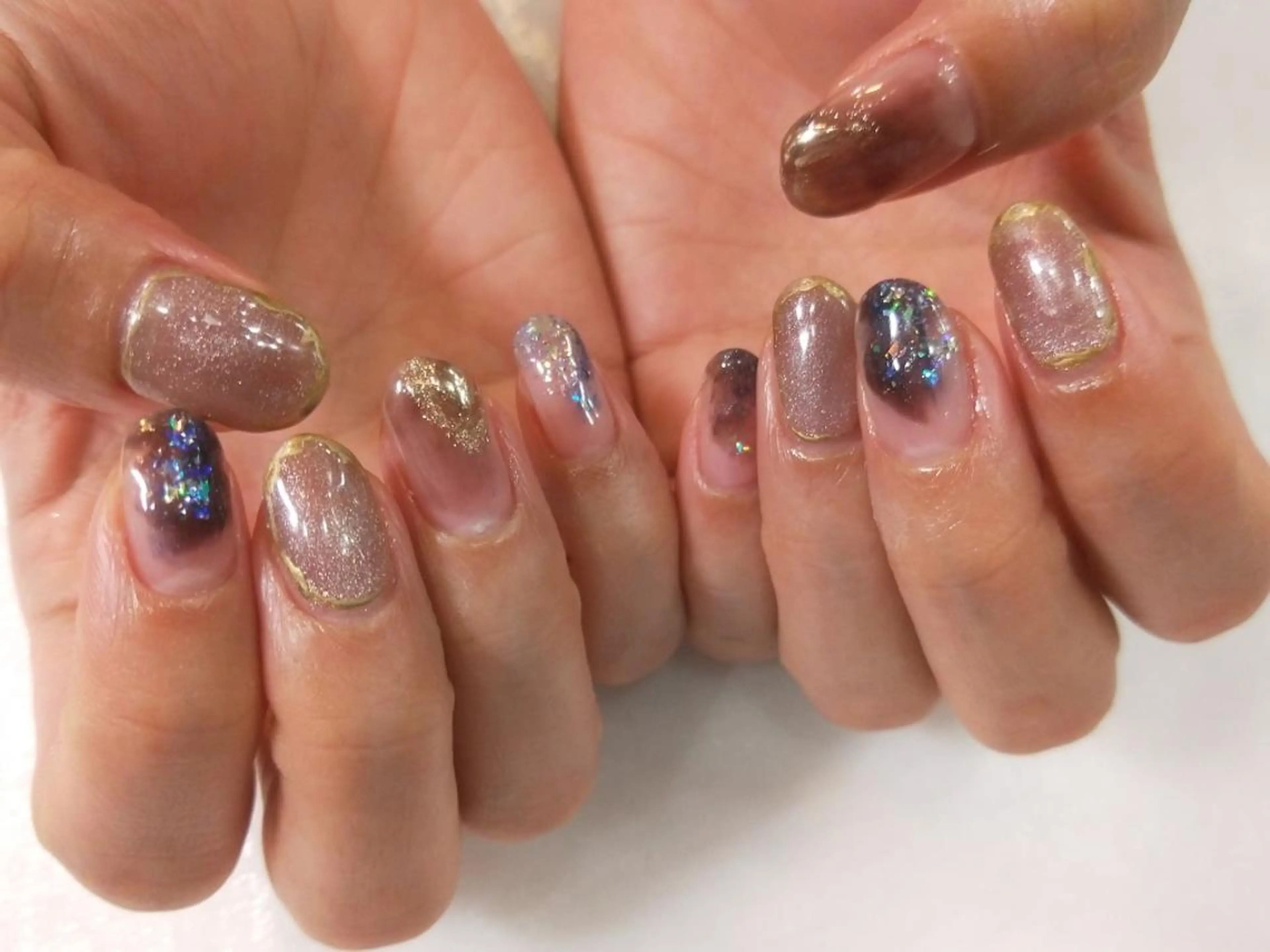 ネイル ハンドネイル ハンドケア はばすみれ🎀ﾈｲﾙ 光ﾌｪｲｼｬﾙ ﾍｱのネイルデザイン