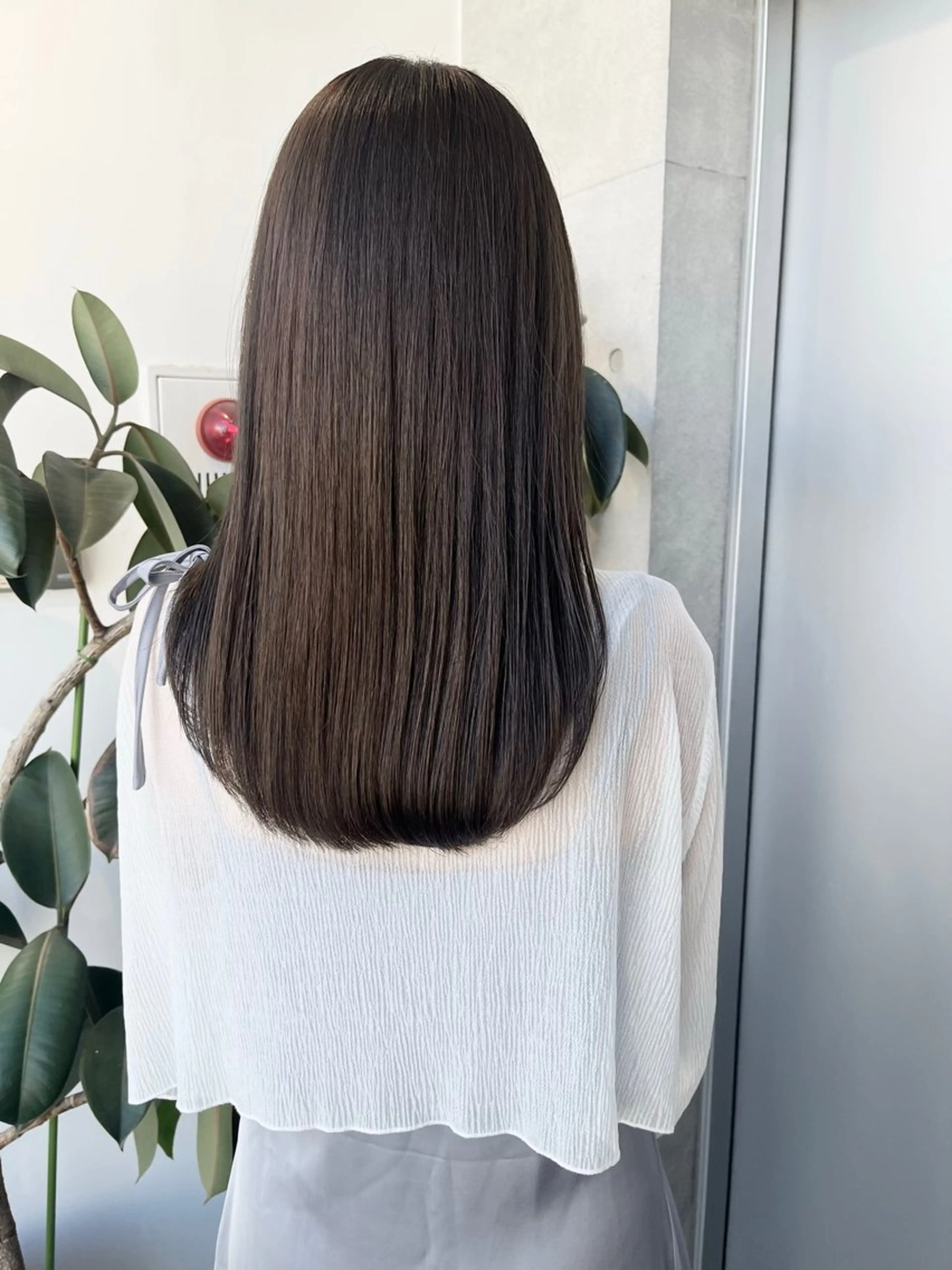 ミディアム カラー パーマ ヘアアレンジ カット ヘアカラー トリートメント ヘッドスパ ヘアセット 透明感/オリーブ/ グレージュ/YUKAのヘアスタイル