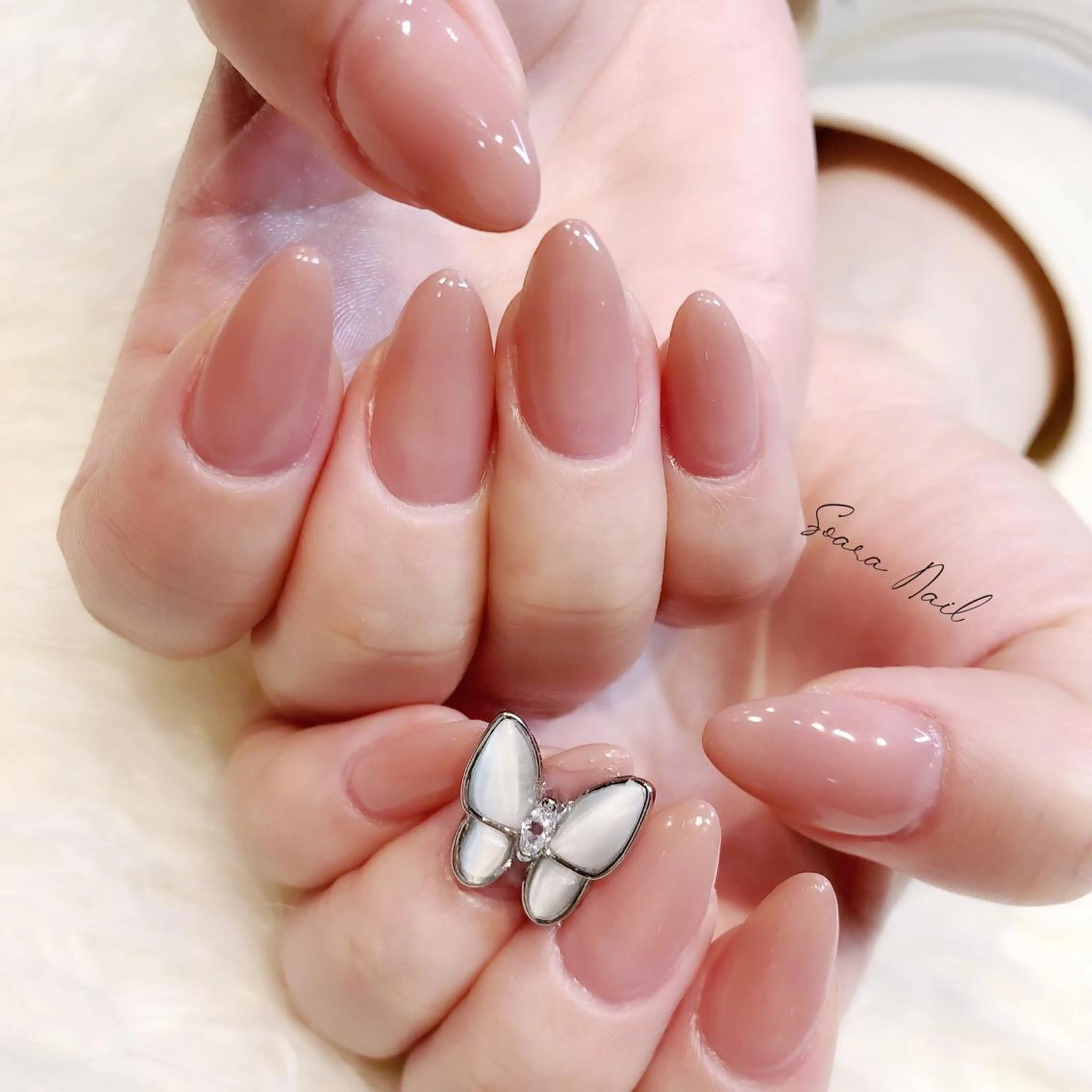 ネイル Salon Cleve所属・T. maoのネイルデザイン