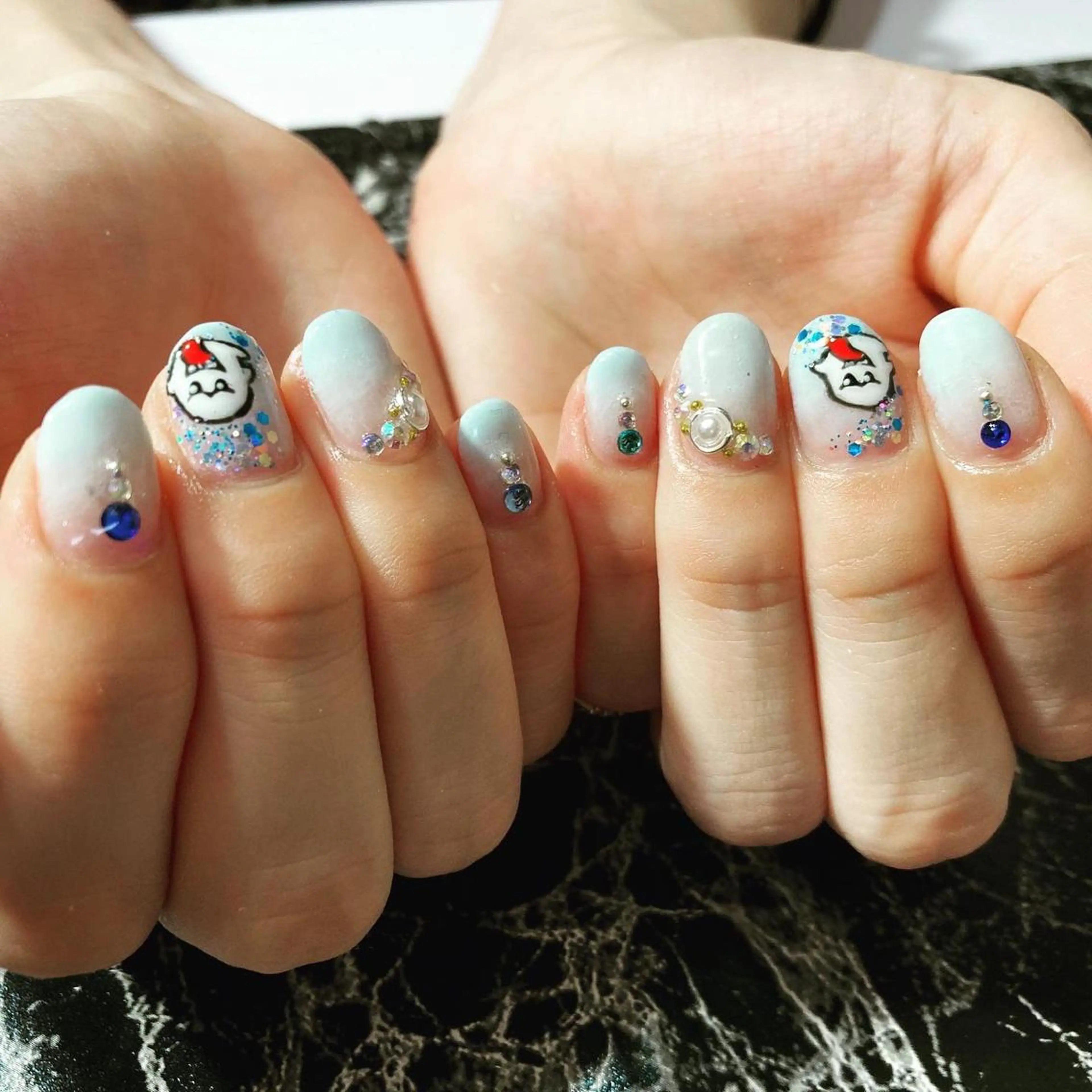 ショート ネイル ハンドネイル フットネイル ✴︎ Delightのネイルデザイン