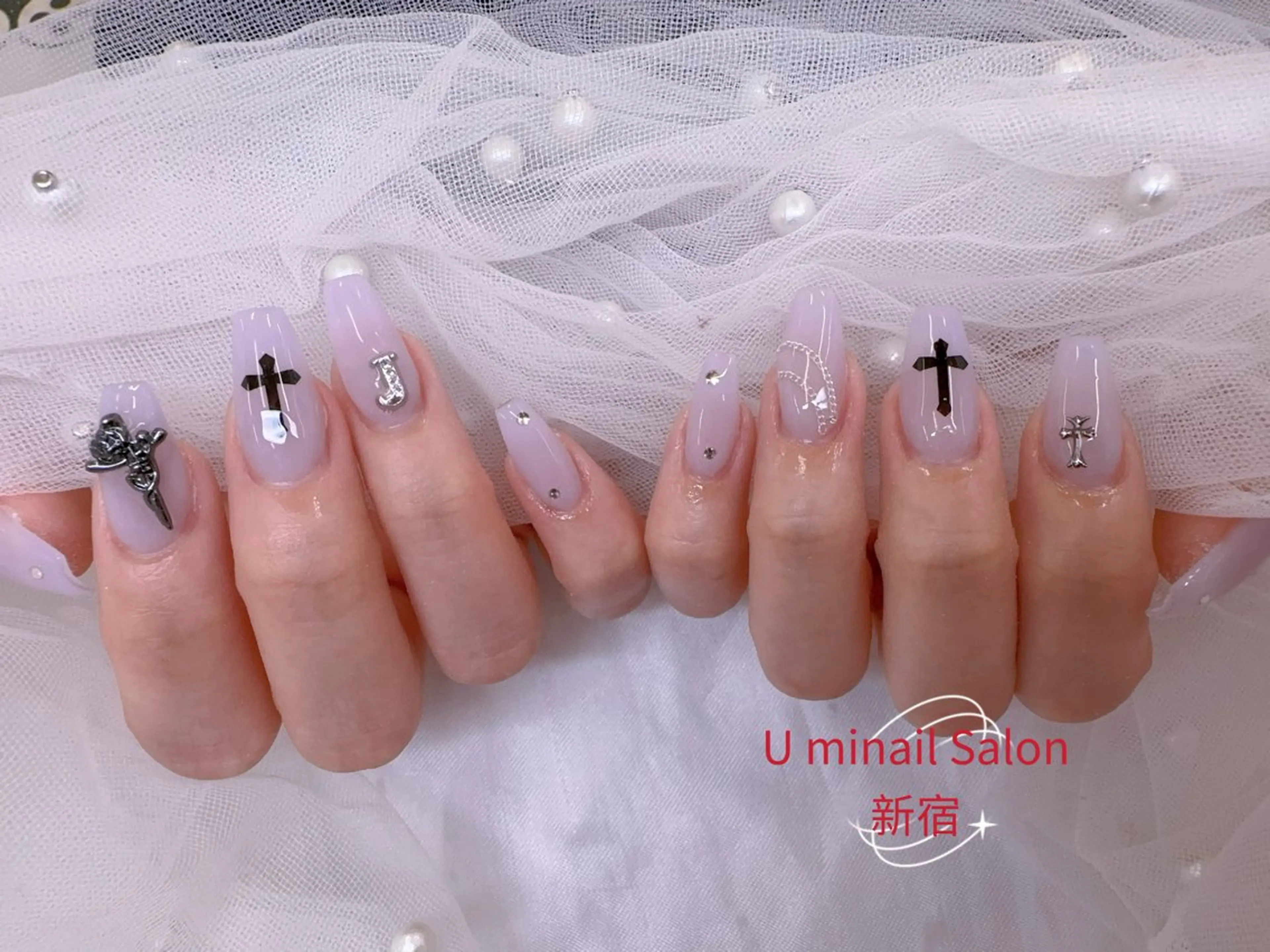 ネイル UMI ネイルサロン新宿🎀のネイルデザイン