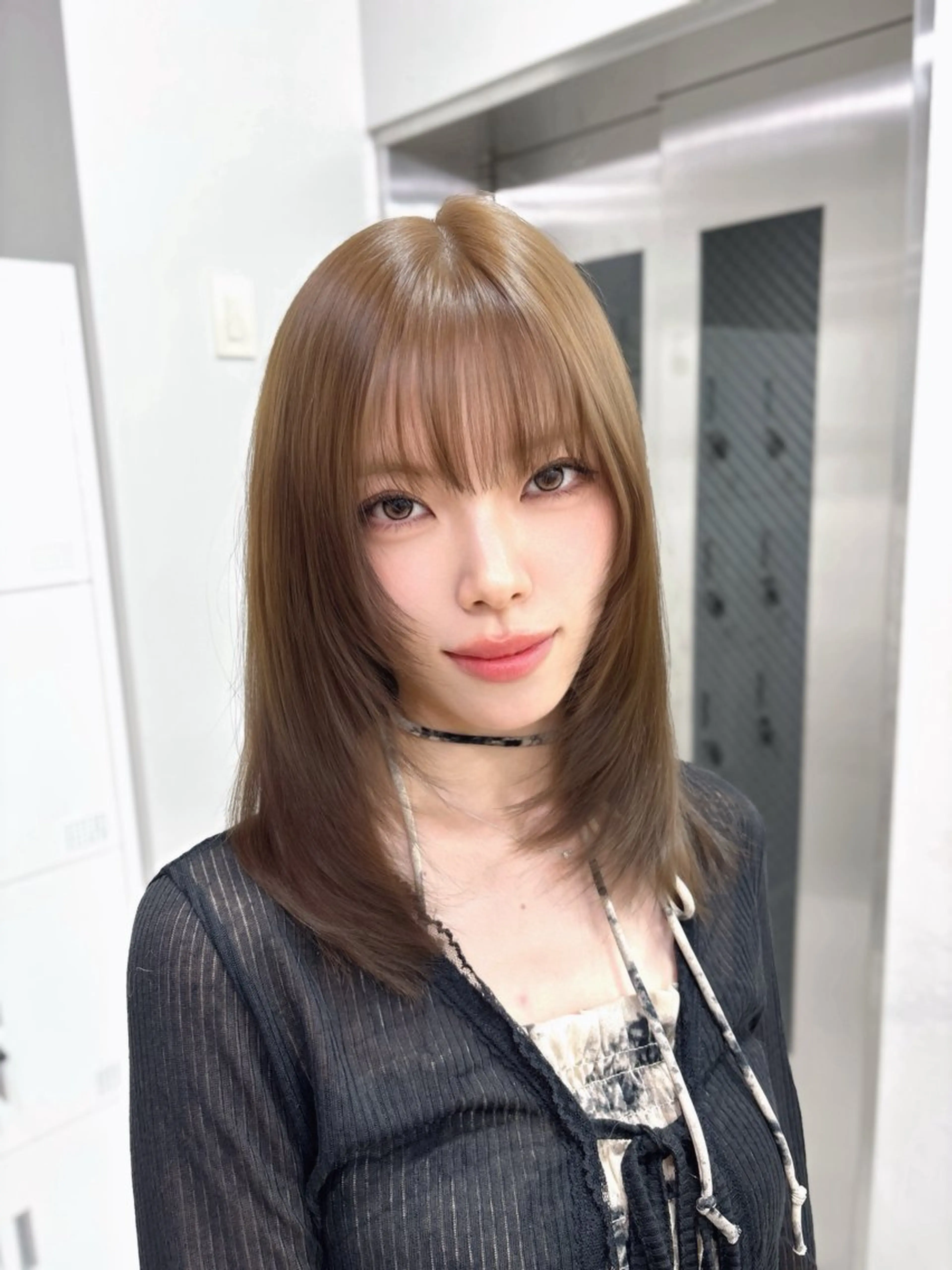 カラー ベージュカラー ブリーチ 透明感カラー グレージュ ミルクティーベージュ ヘアカラー 艶カラー💞 amiのヘアスタイル