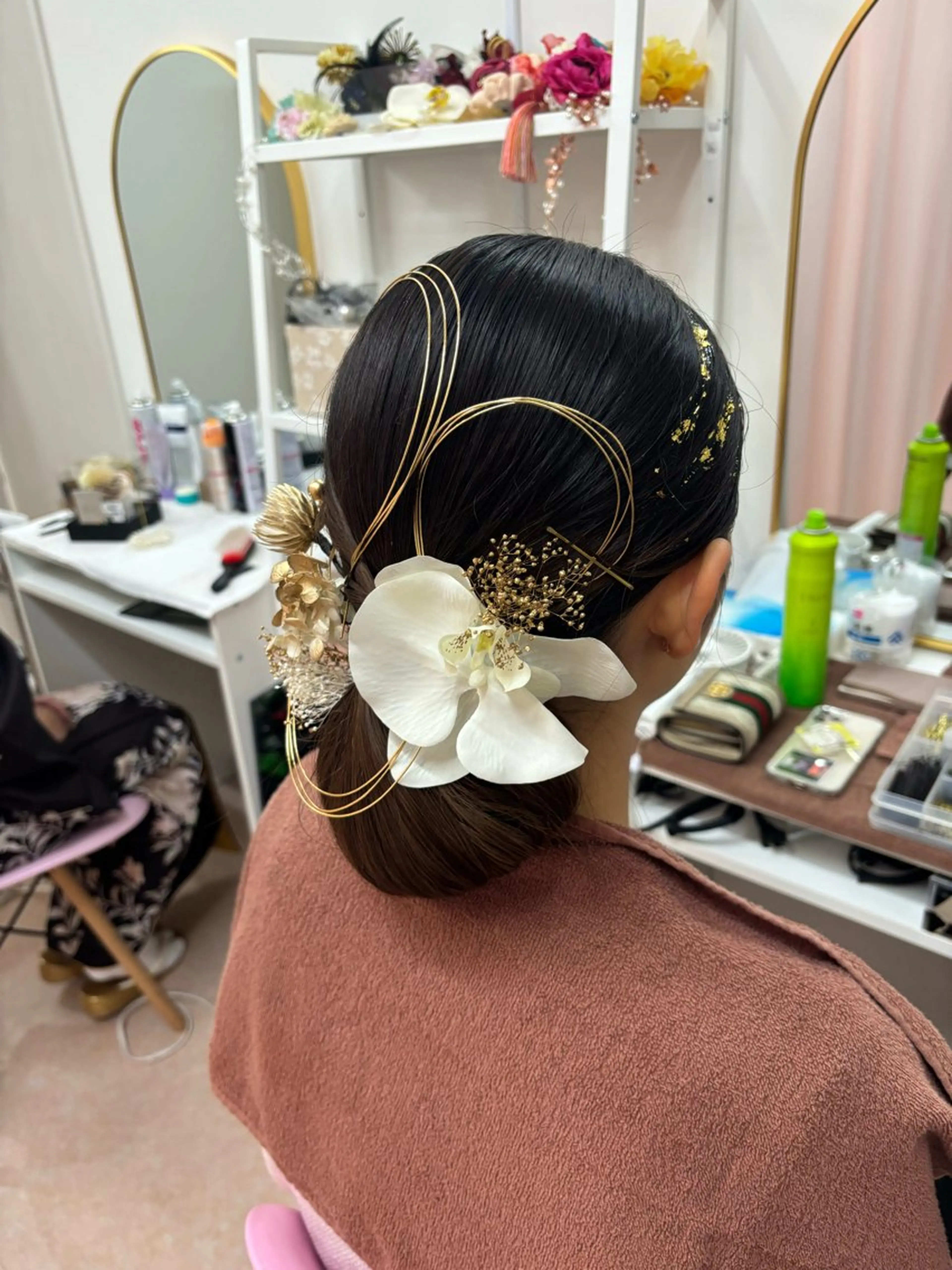 セミロング ヘアアレンジ お団子ヘア 結婚式・ブライダル 卒業式のヘアスタイル ヘアセット マンツーマン 縮毛矯正/マユコのヘアスタイル