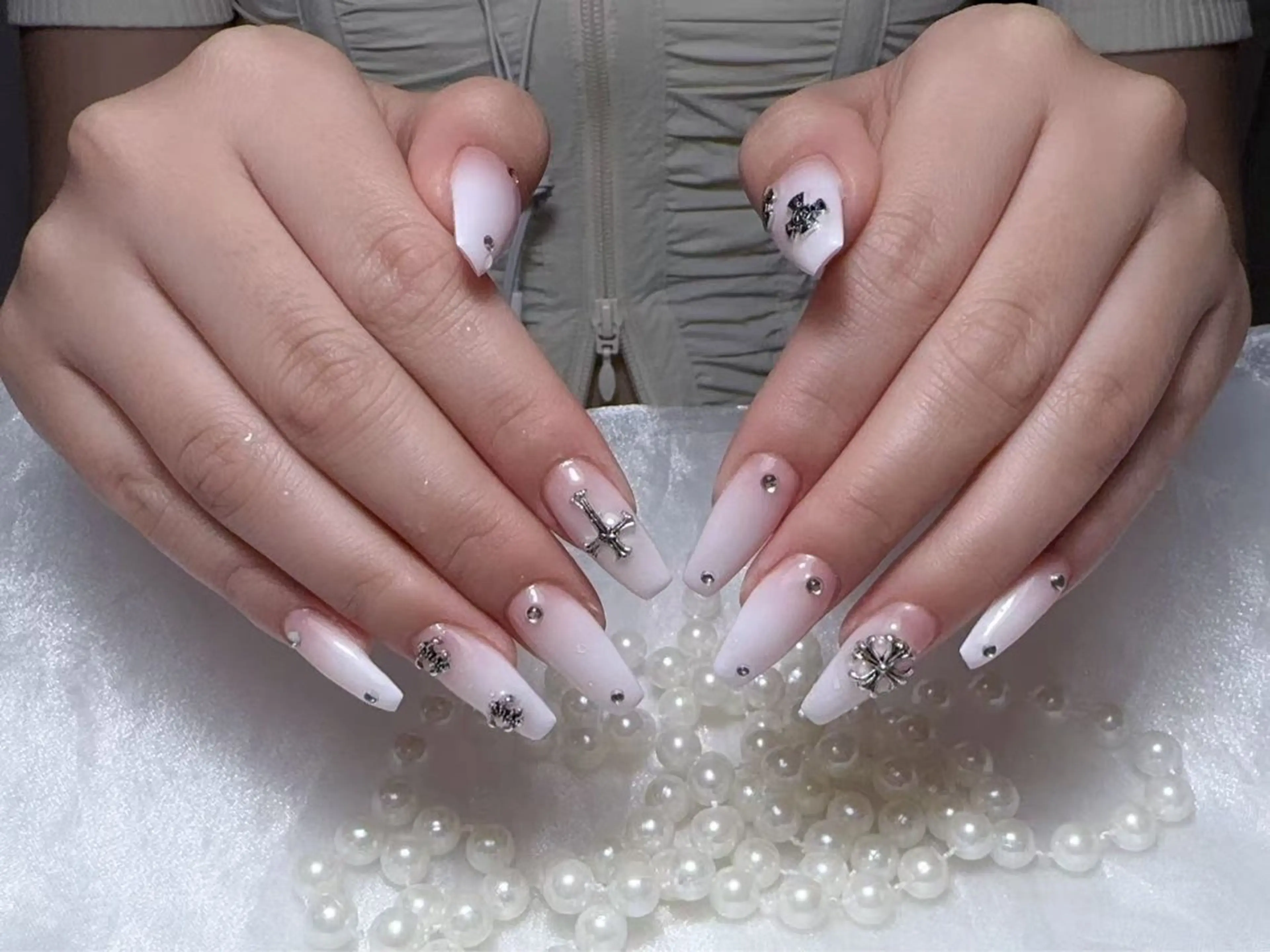 ロング 戸井田 静香のネイルデザイン