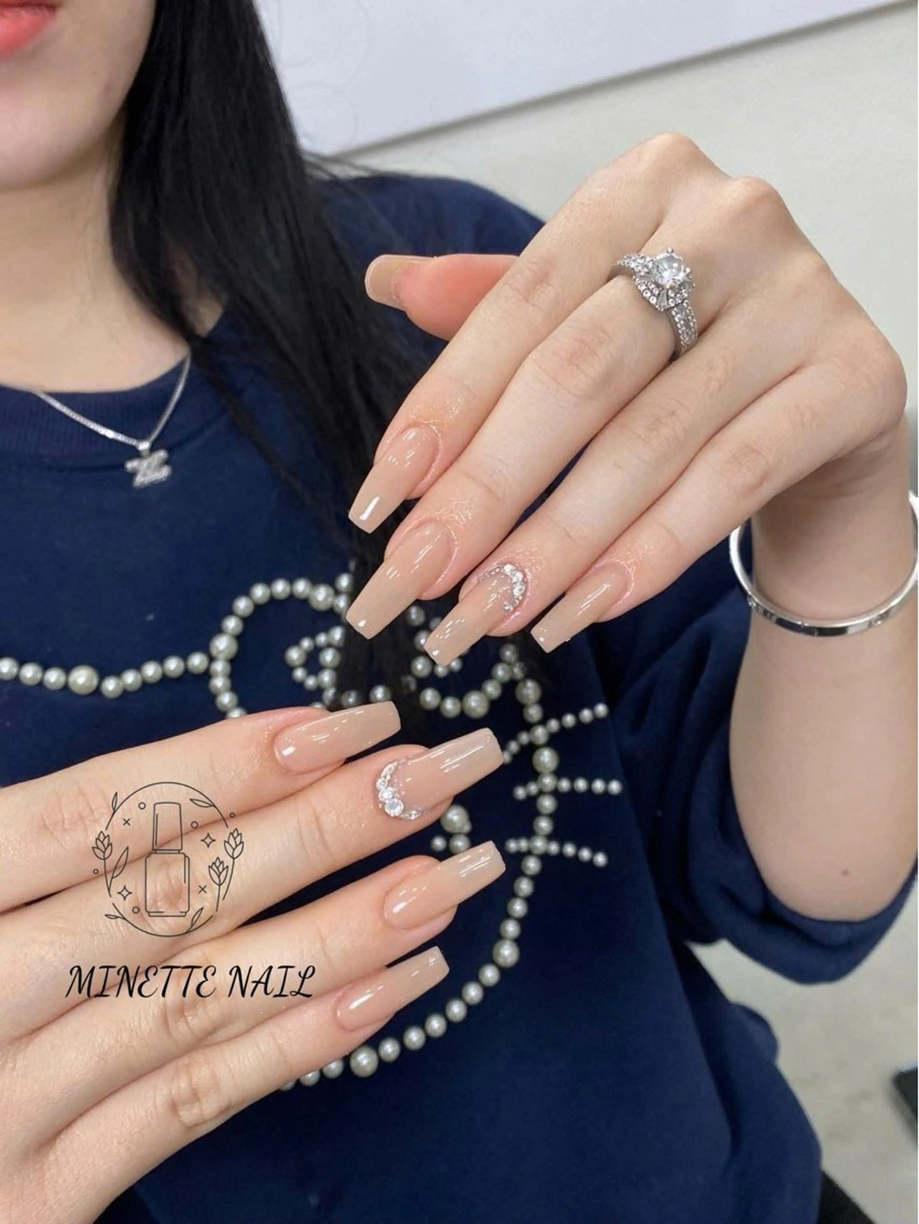 ネイル フレンチネイル ジェルネイル マグネットネイル 持ち込み ニュアンスネイル Minette Nailのネイルデザイン