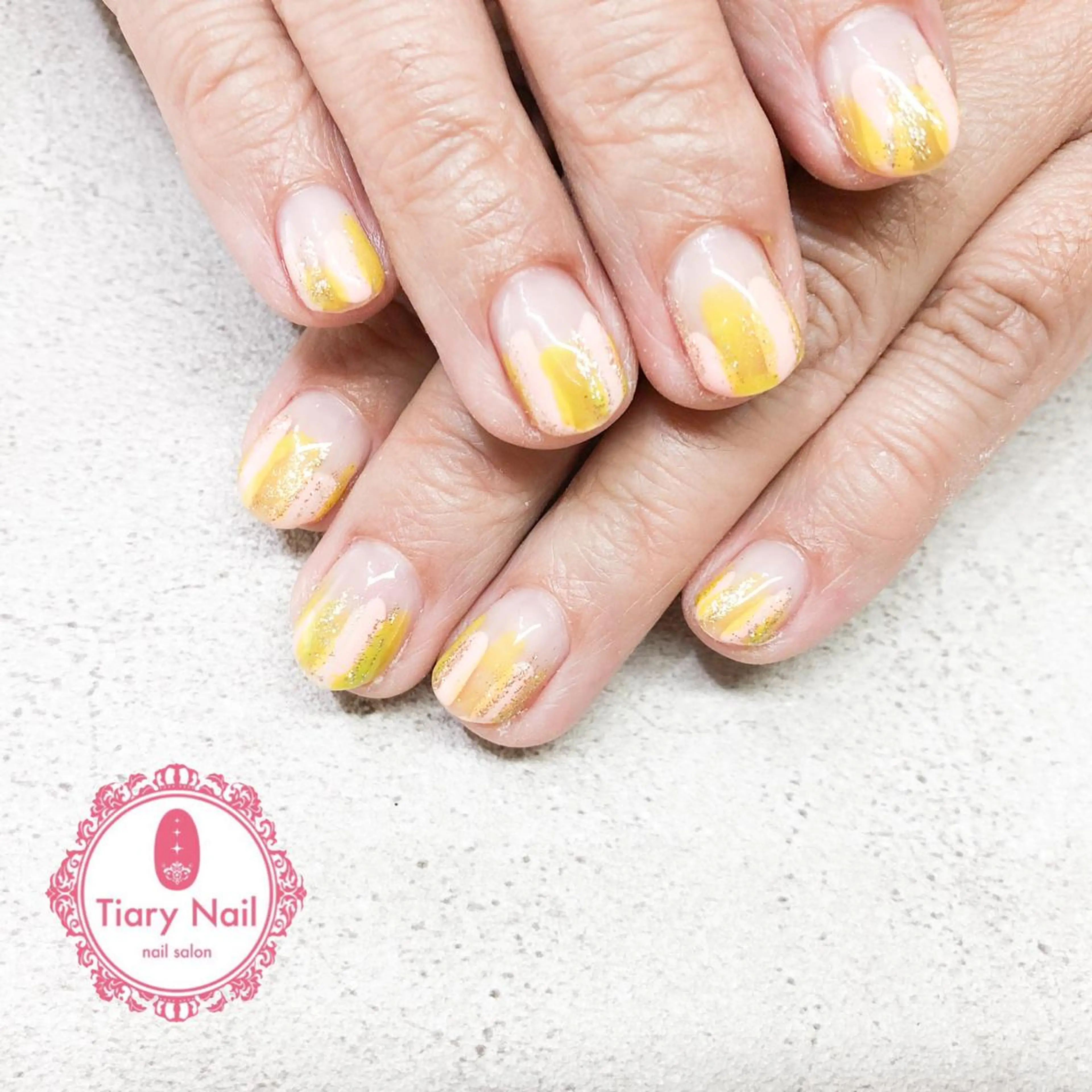 ネイル tiarynail K K🐼のネイルデザイン