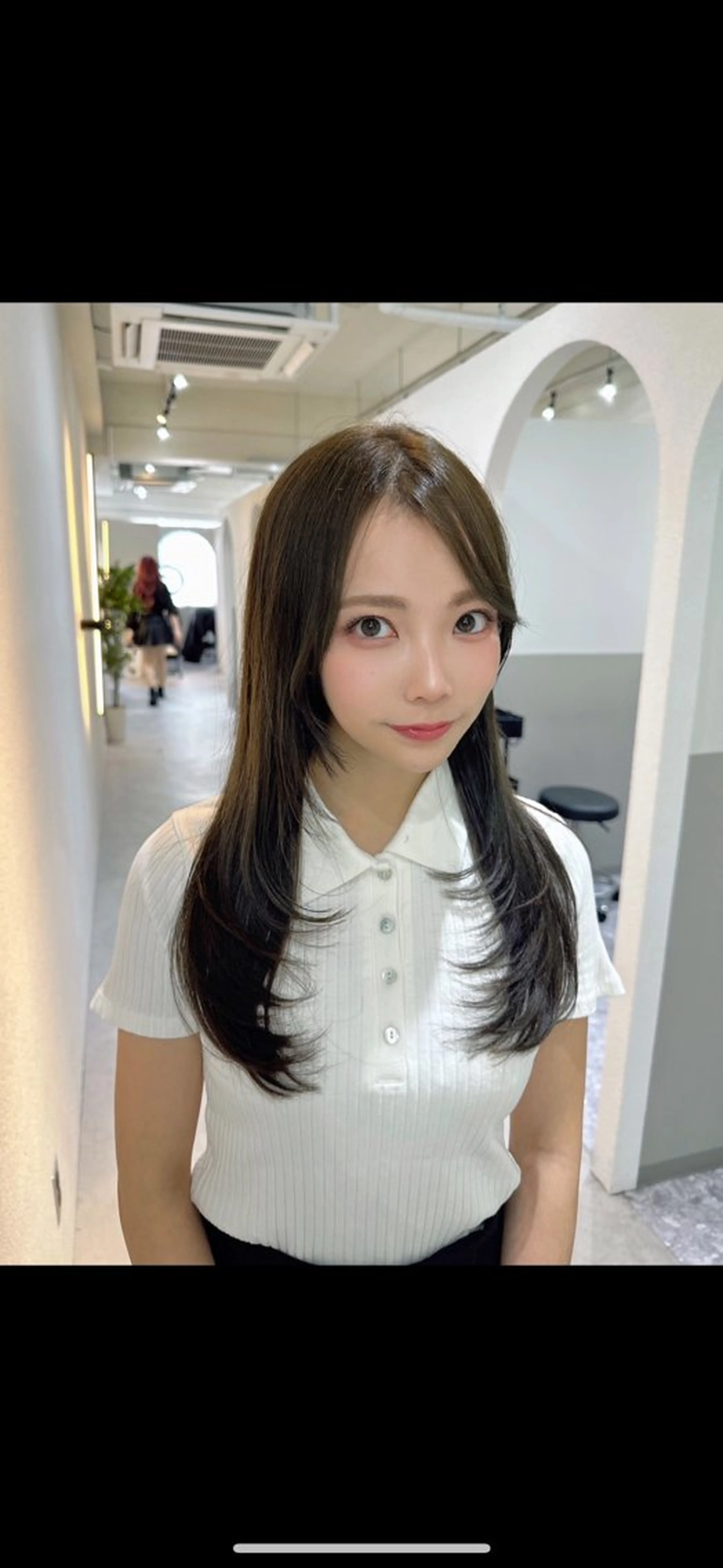 セミロング 韓国レイヤー透明感 カラーヨウスケのヘアスタイル