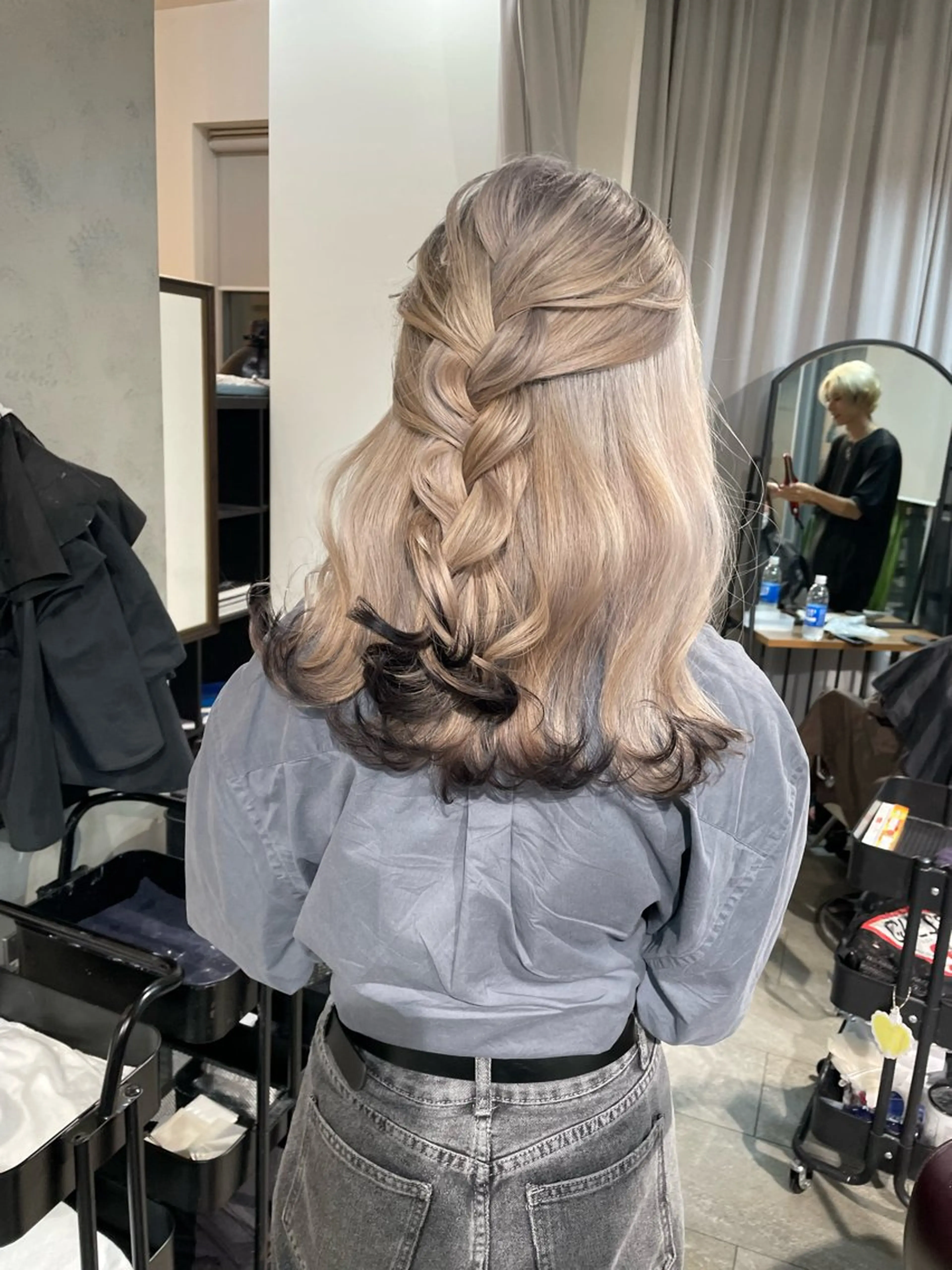 セミロング カラー カット ヘアカラー トリートメント ヘアセット 💜ハイトーン💛 マジカルかいちゃんのヘアスタイル