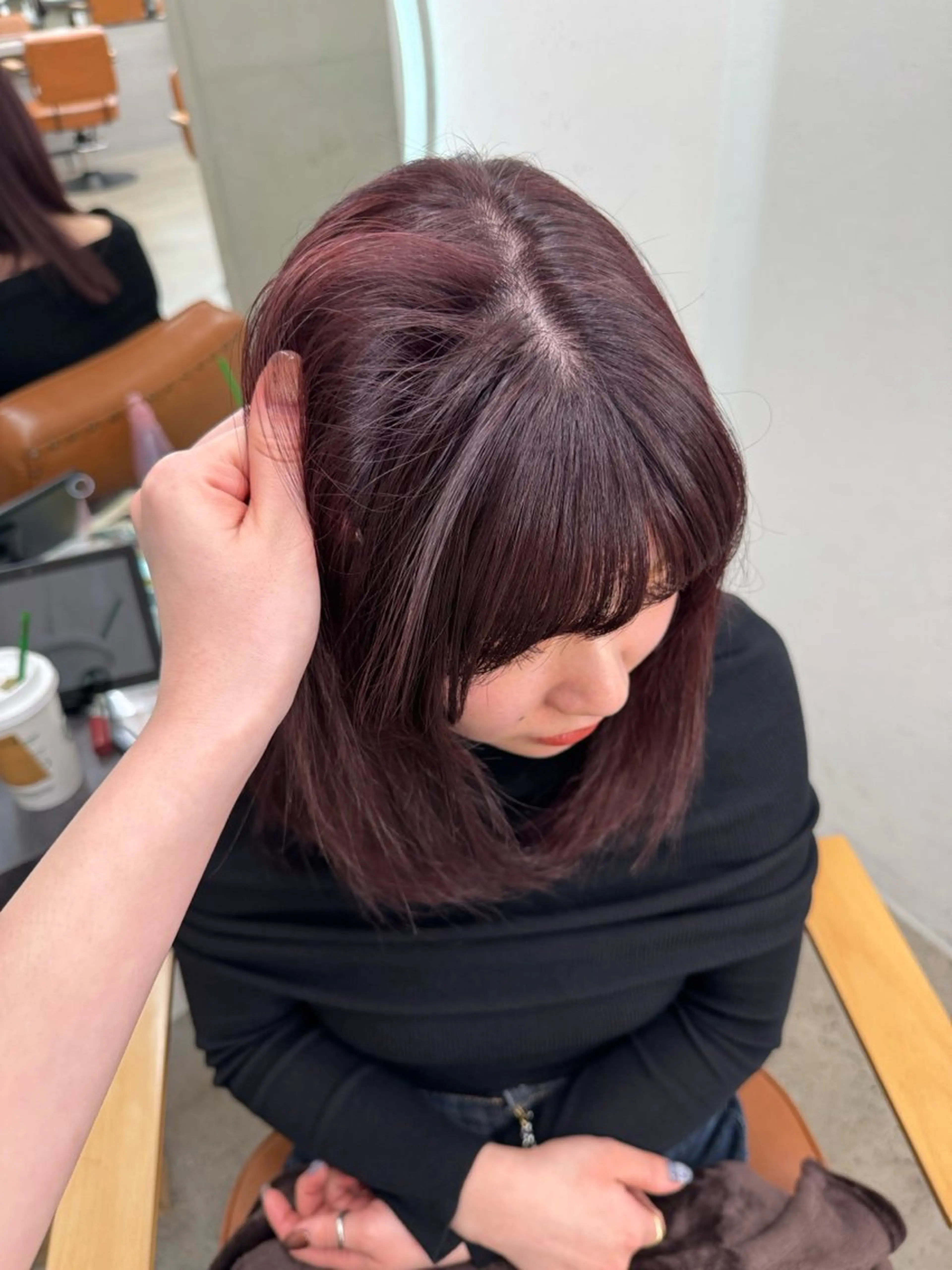 カラー 小林 千夏のヘアスタイル