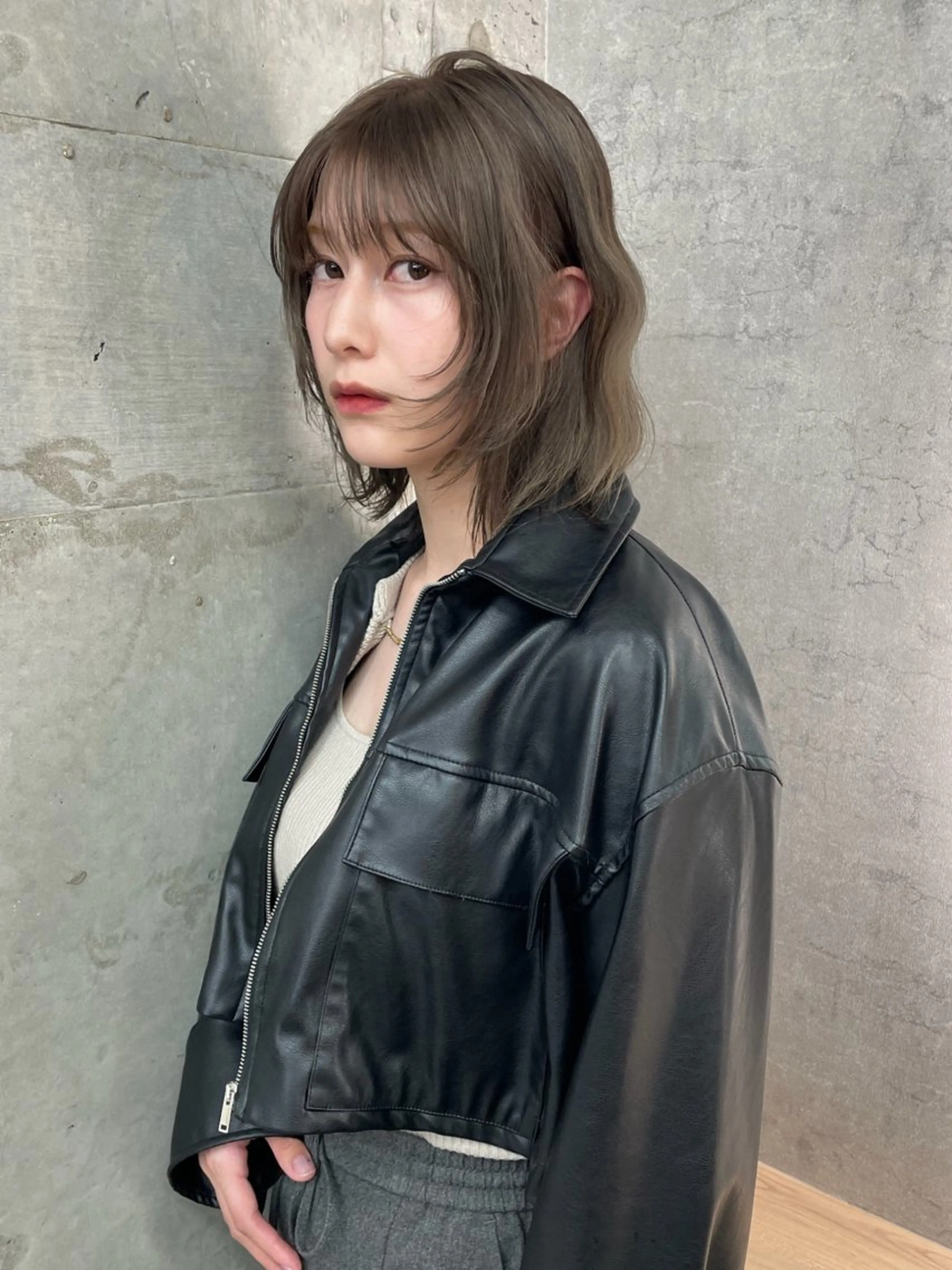 ミディアム カラー ブリーチ ブラウンカラー ケアブリーチ 透明感カラー ダブルカラー ブリーチ/ベージュ 💕/momoaのヘアスタイル