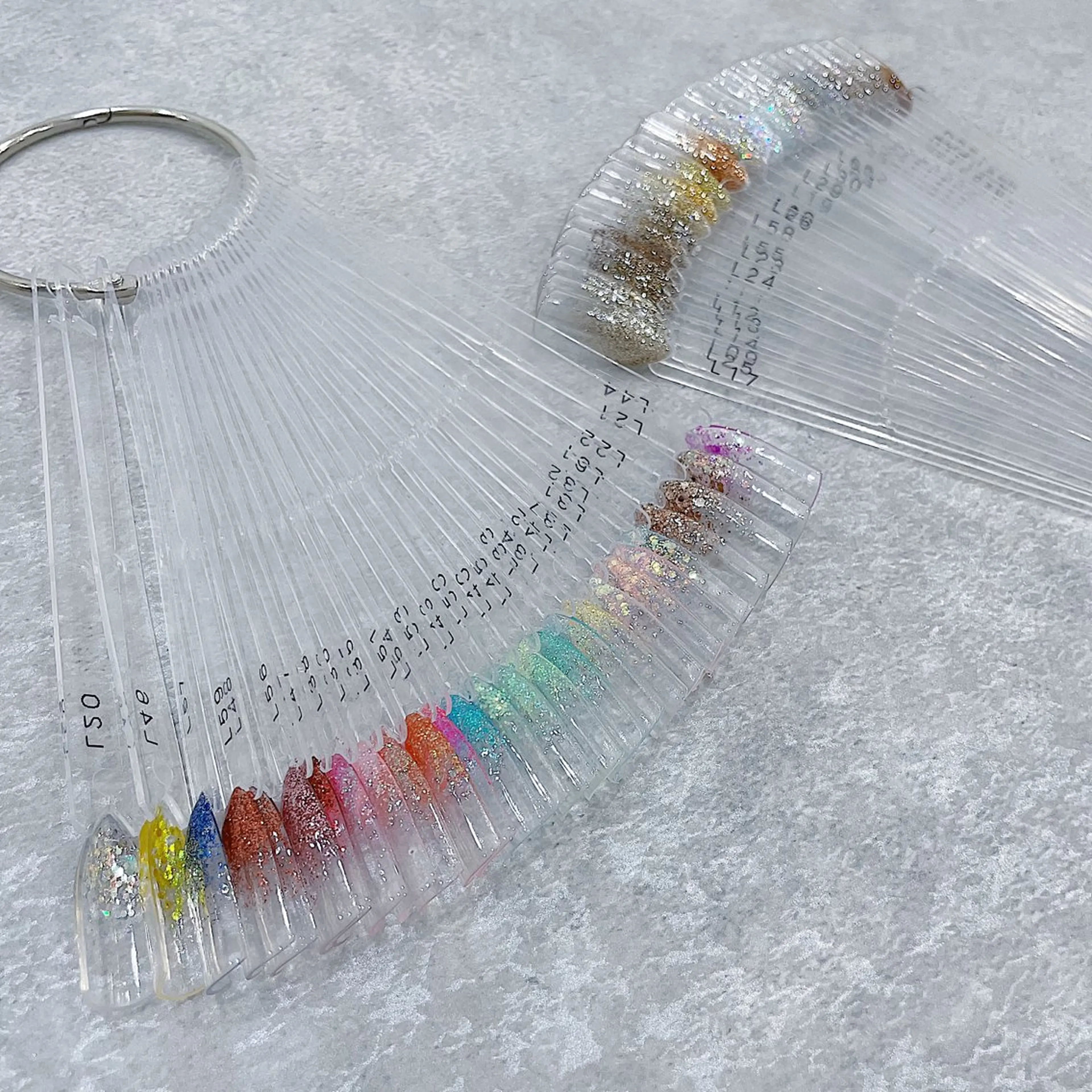 ネイル Rine 放出 (リネ)のネイルデザイン