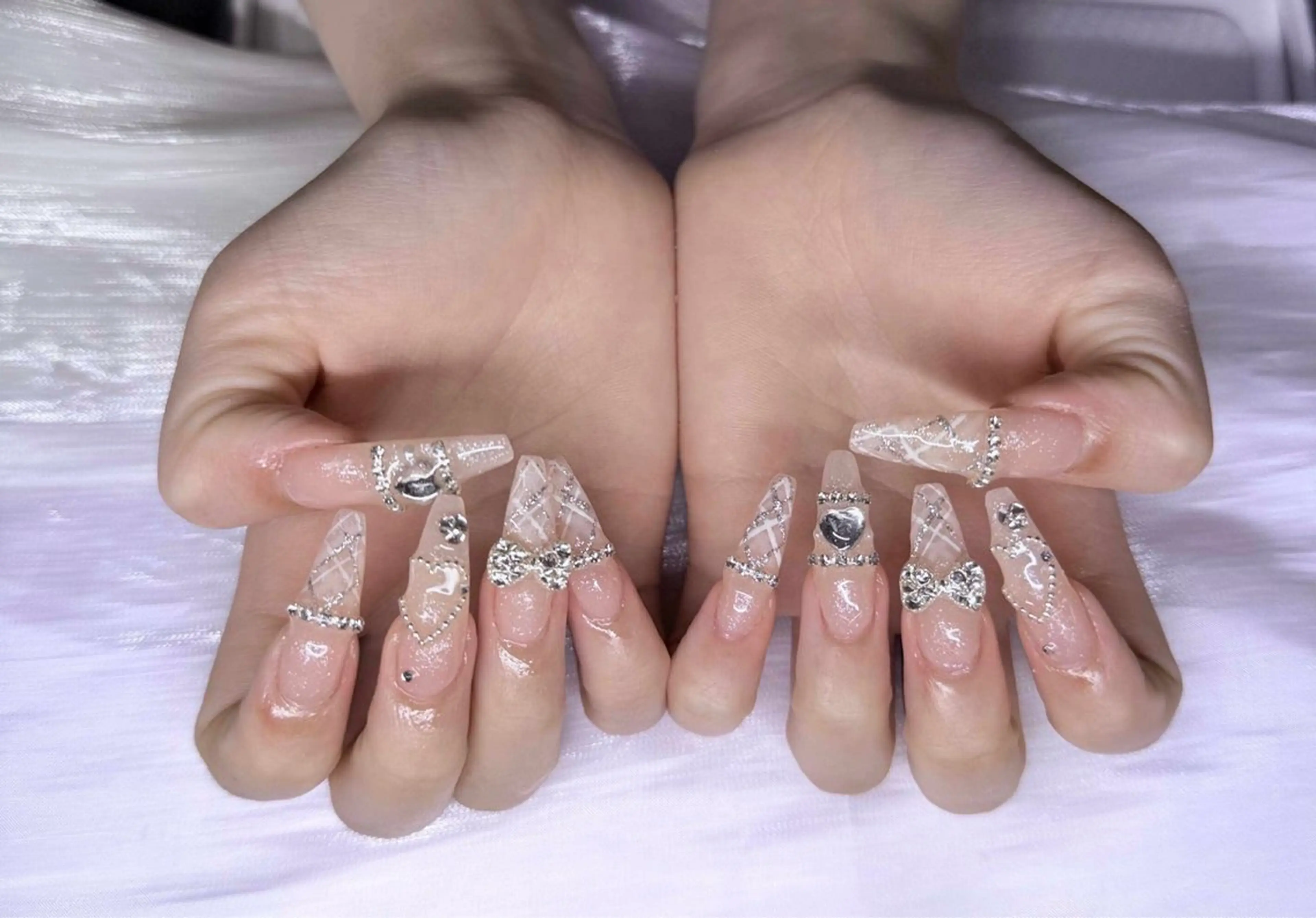 ネイル ハンドネイル Lee Nailsのネイルデザイン