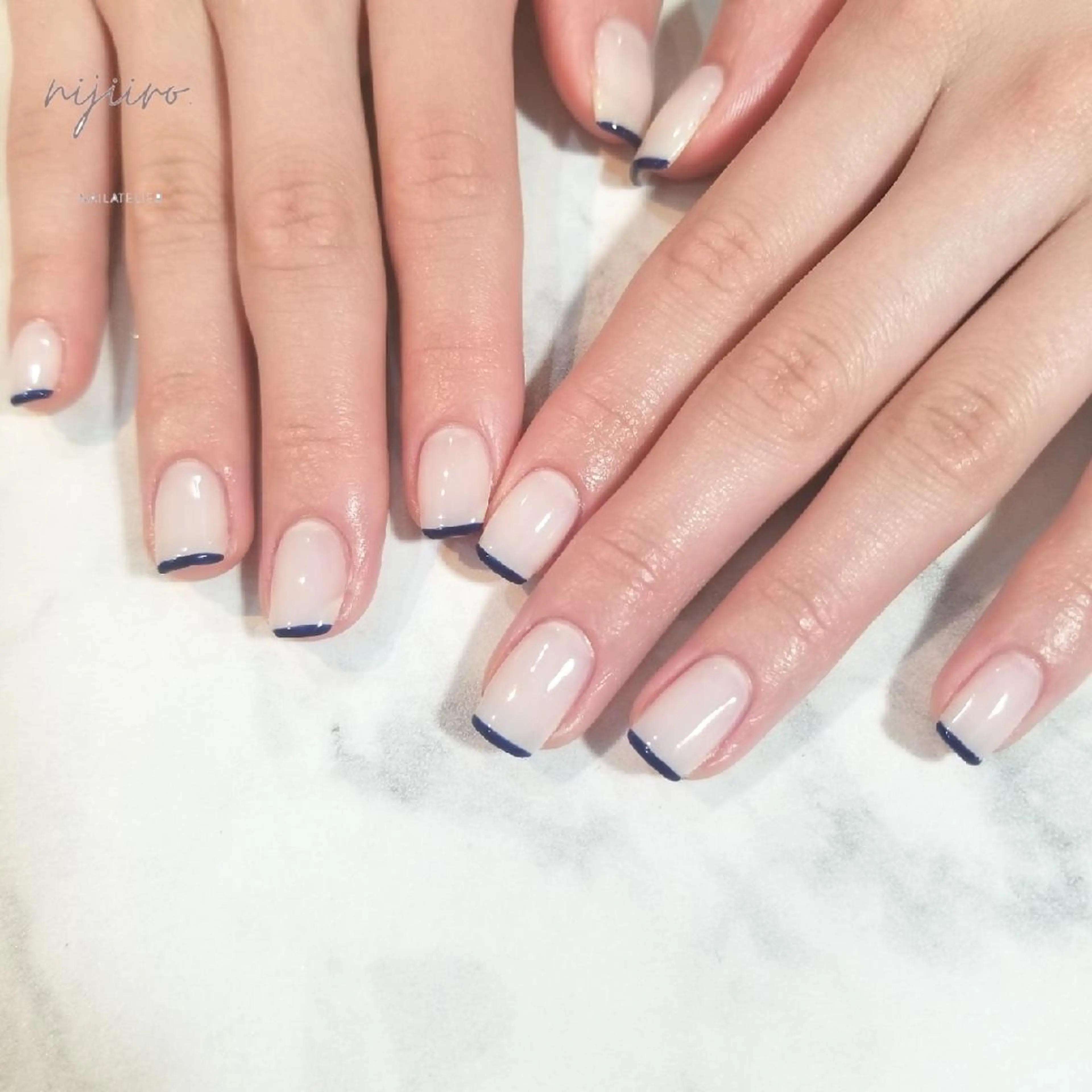 ネイル フレンチネイル ハンドネイル nijiiro🌈 サトウのネイルデザイン