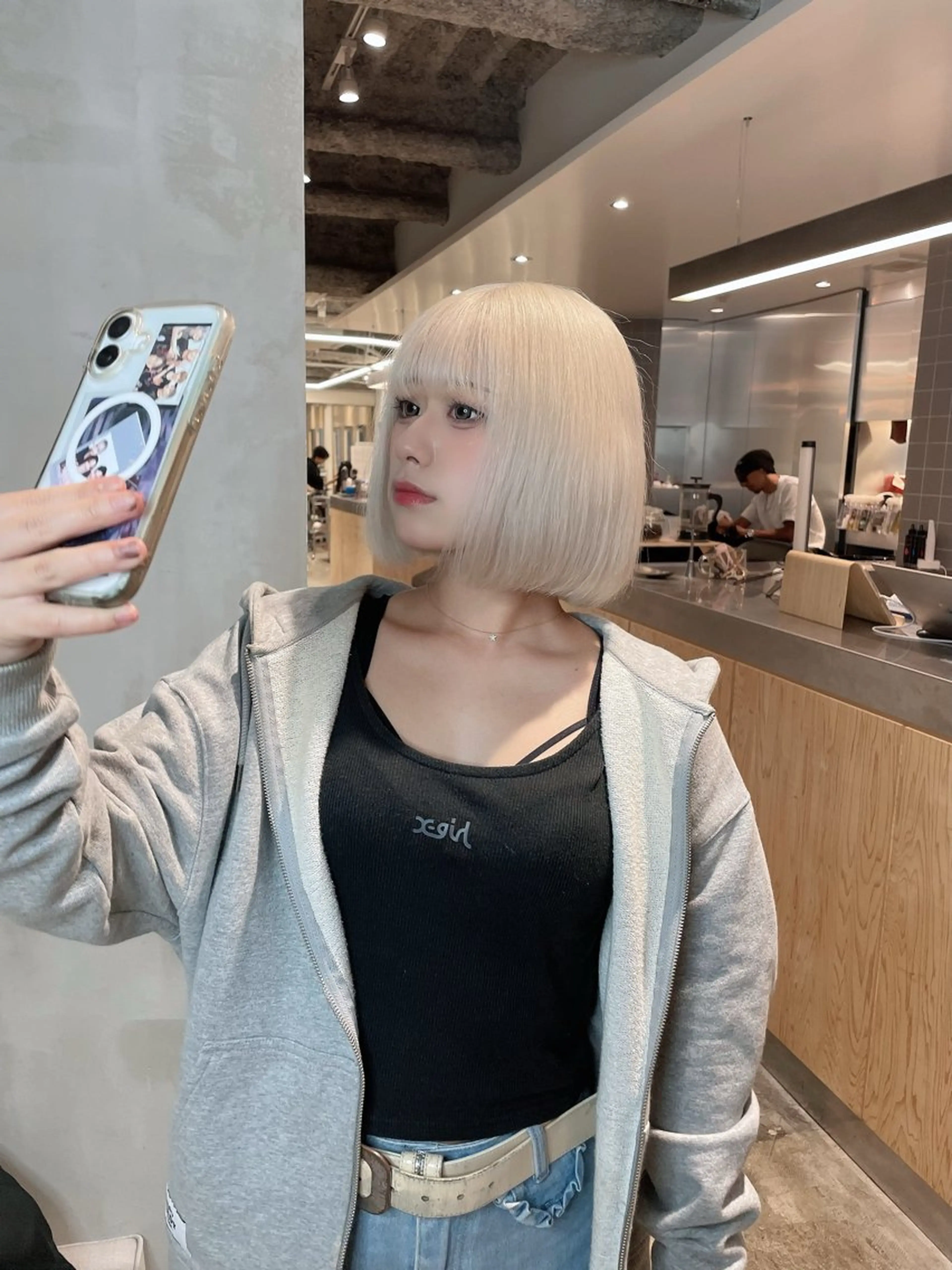 カラー カット ヘアカラー トリートメント ハイトーン/ブリーチ /ウルフ/しゅーたのヘアスタイル