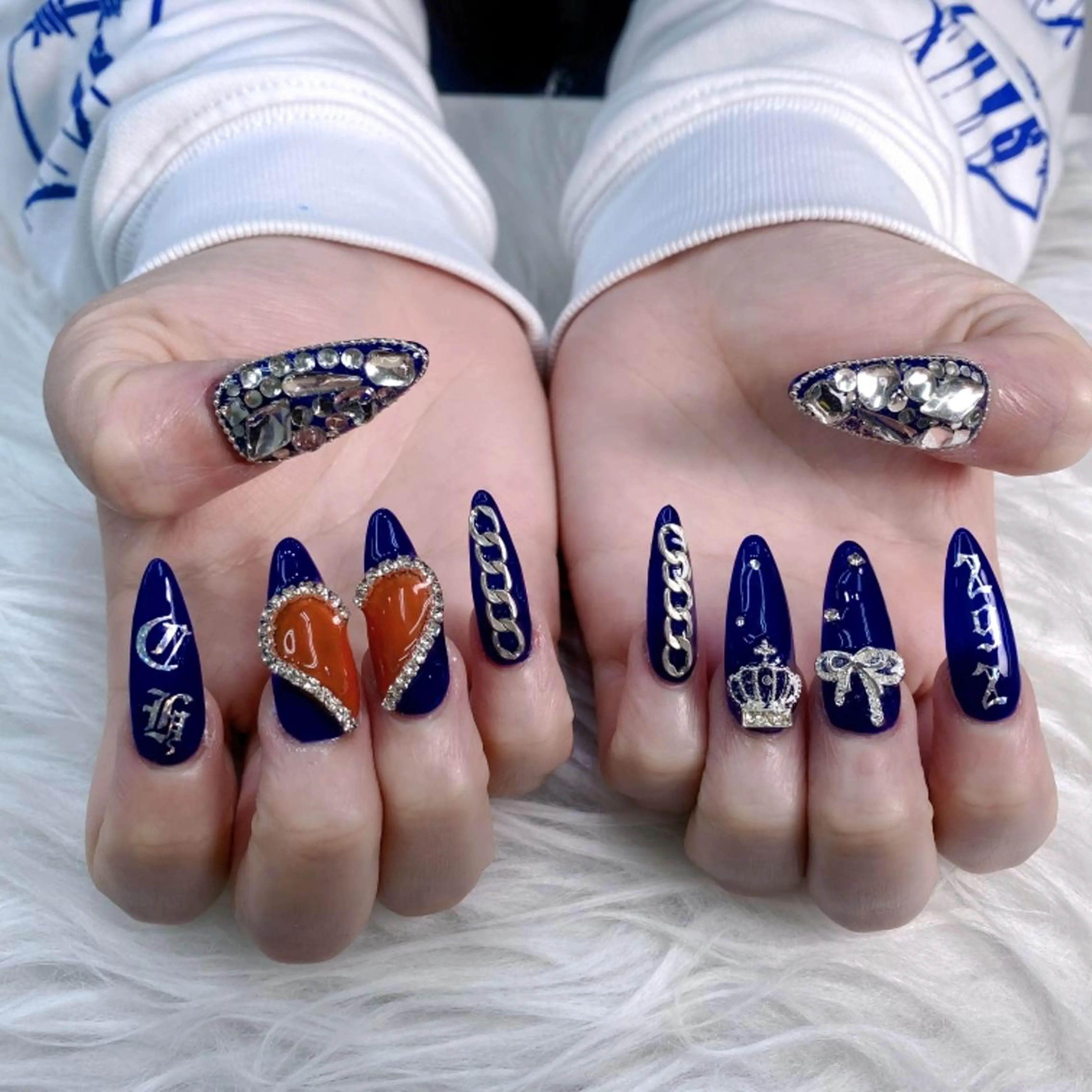 ネイル オーロラネイル フレンチネイル ハート 韓国ネイル ミラーネイル NailPrincess所属・princess スカルプ専門店のネイルデザイン