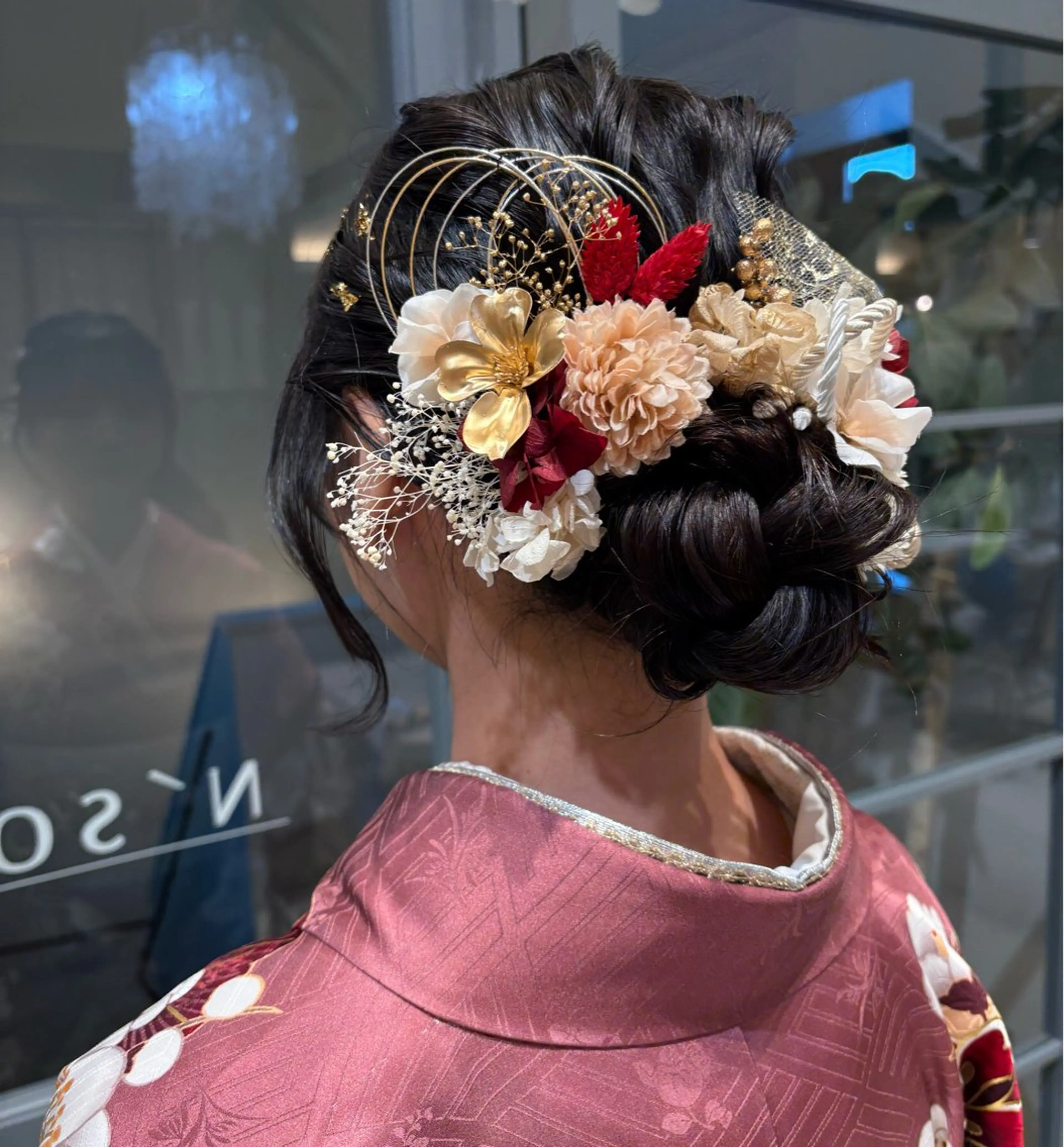 ヘアアレンジ 成人式 つちだ ゆうひ / 暗髪カラー⟡.·のヘアスタイル