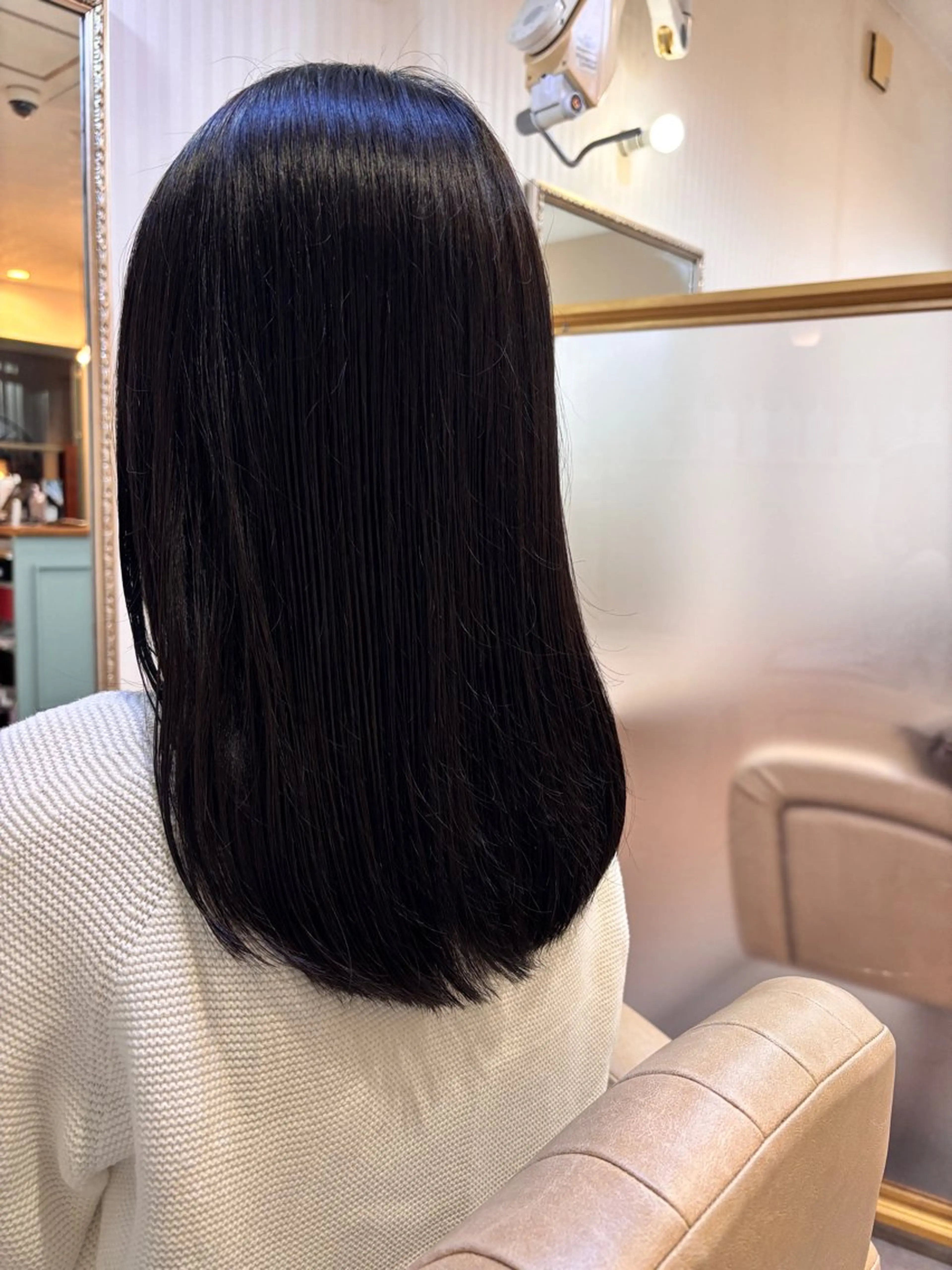 ロング 吉井 愛のヘアスタイル