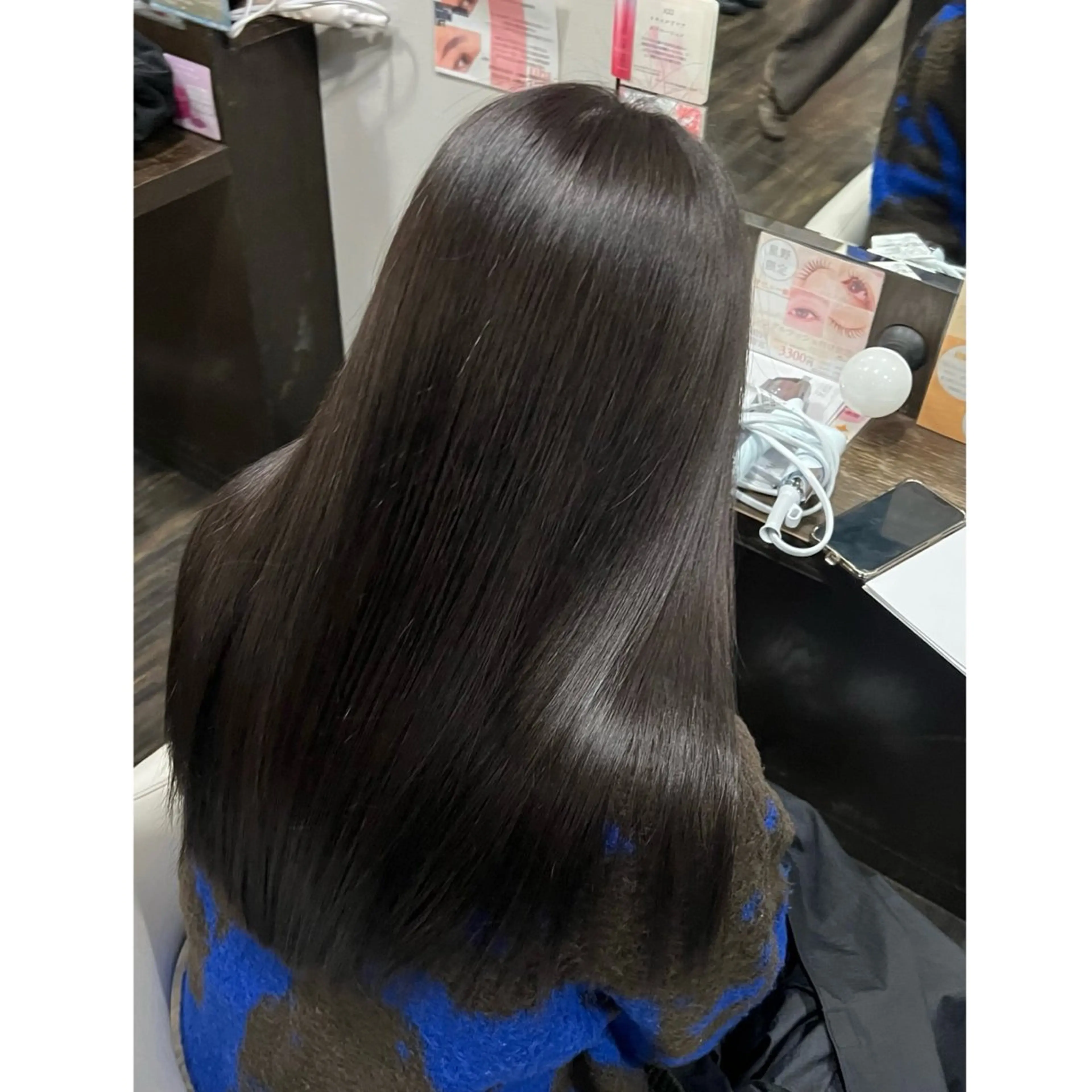 カラー 小林 那奈のヘアスタイル