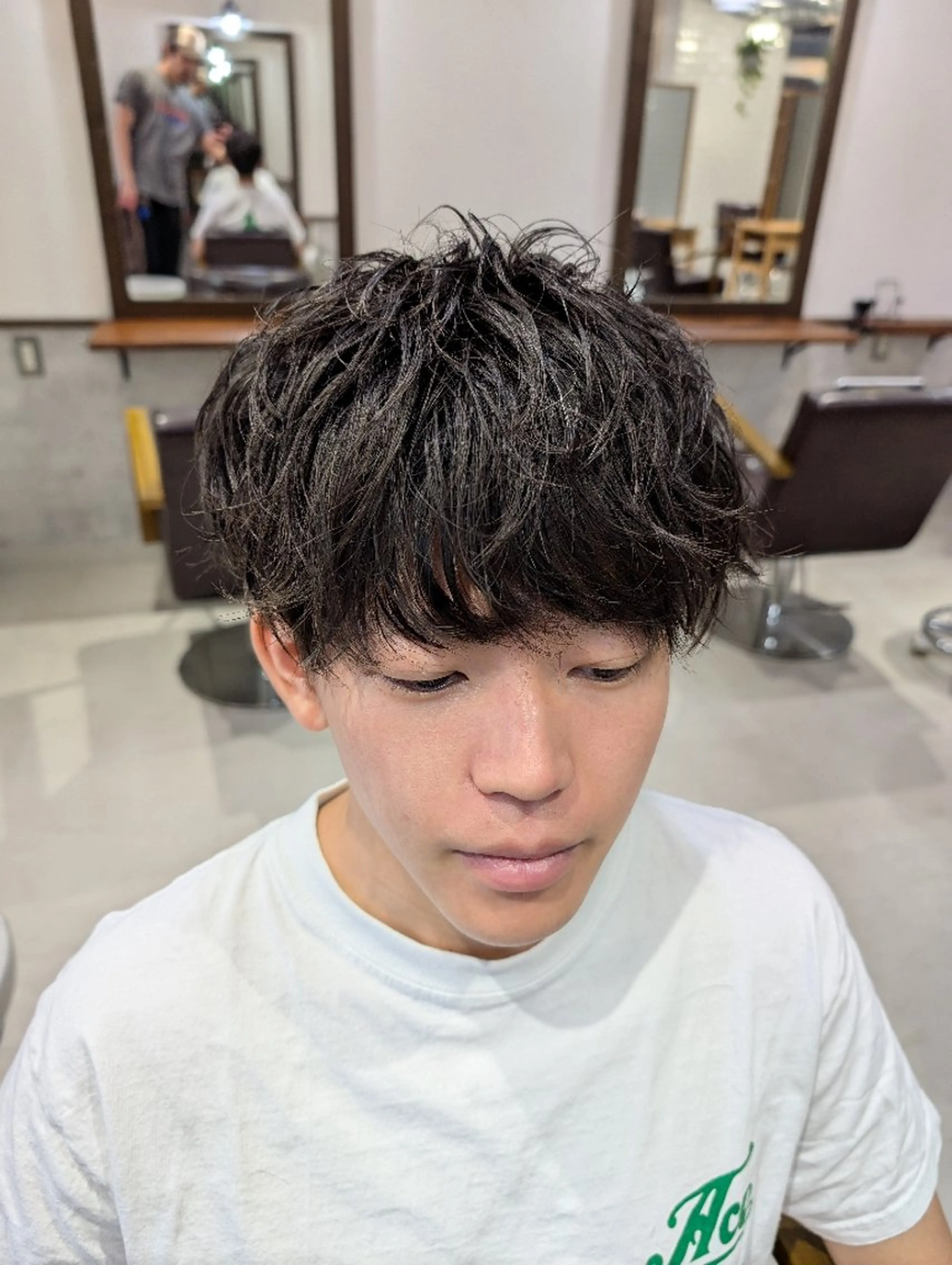 ミディアム カラー パーマ ヘアアレンジ メンズ マッシュ 【毛流れヘア】 人気No.1/ユウキのヘアスタイル