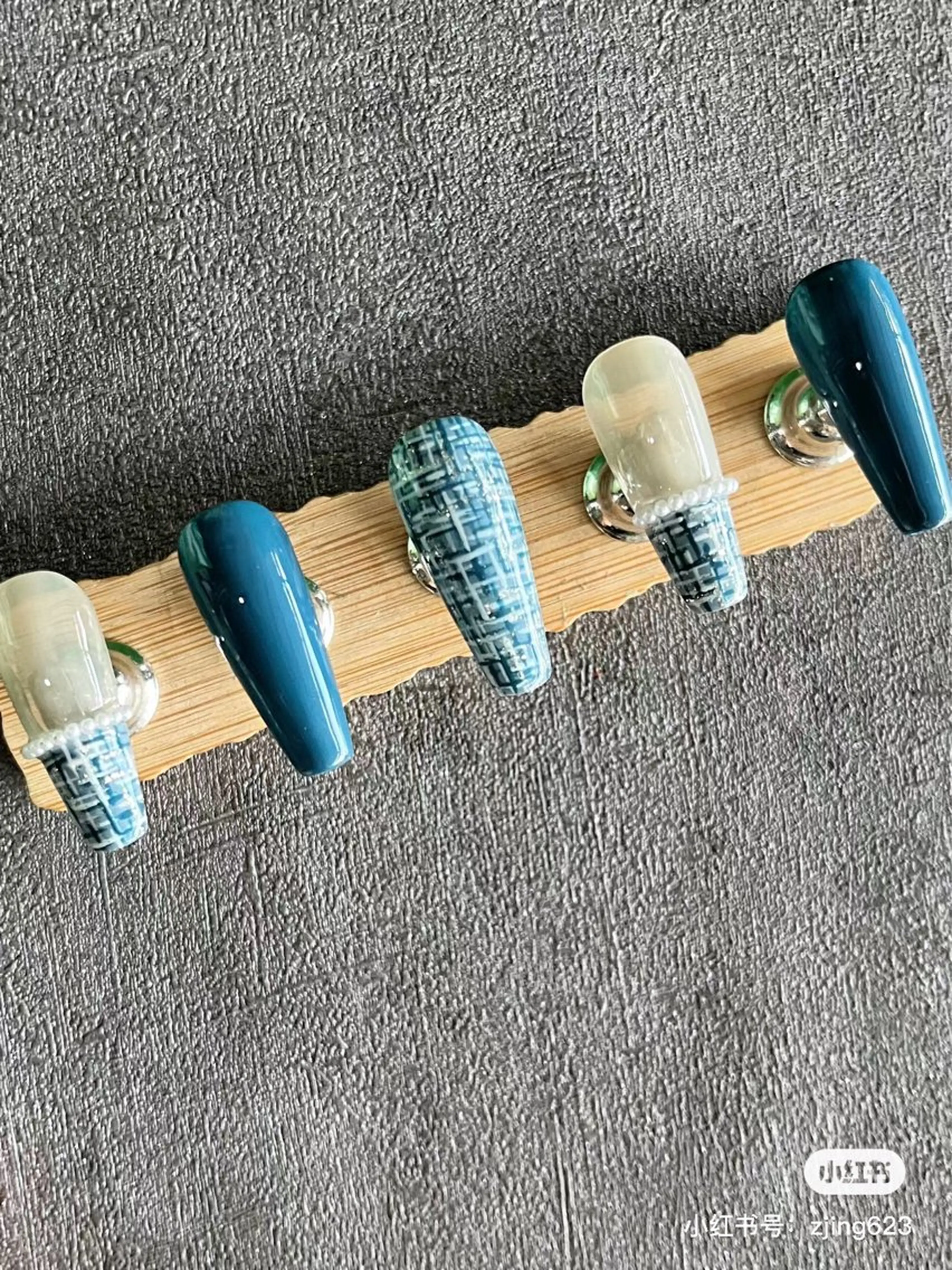 ネイル ハンドネイル Ling. Meiのネイルデザイン