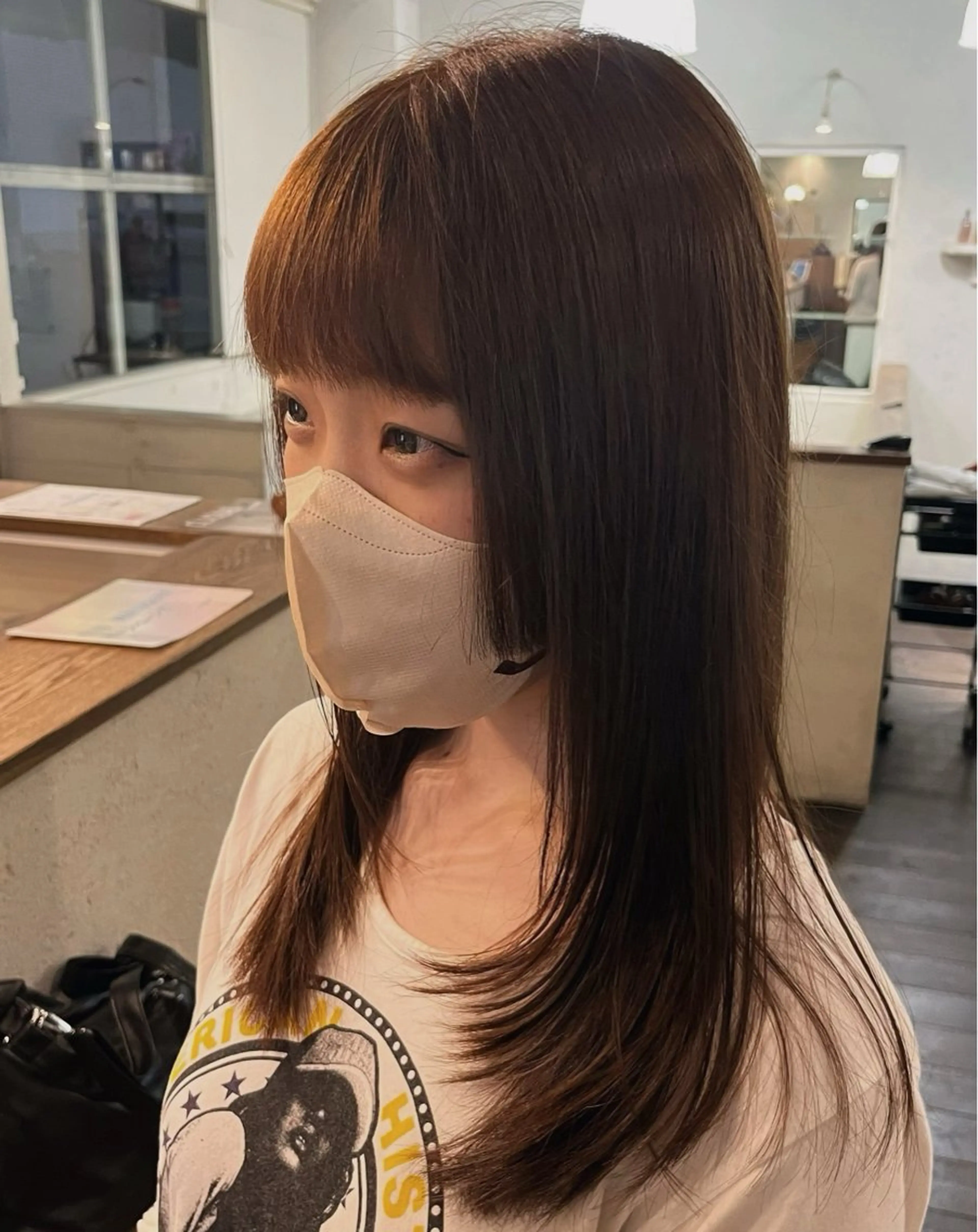 ミディアム ミディアムレイヤー 顔周りカット レイヤーカット 小顔カット カット ヘアカラー 中宗 哲平のヘアスタイル