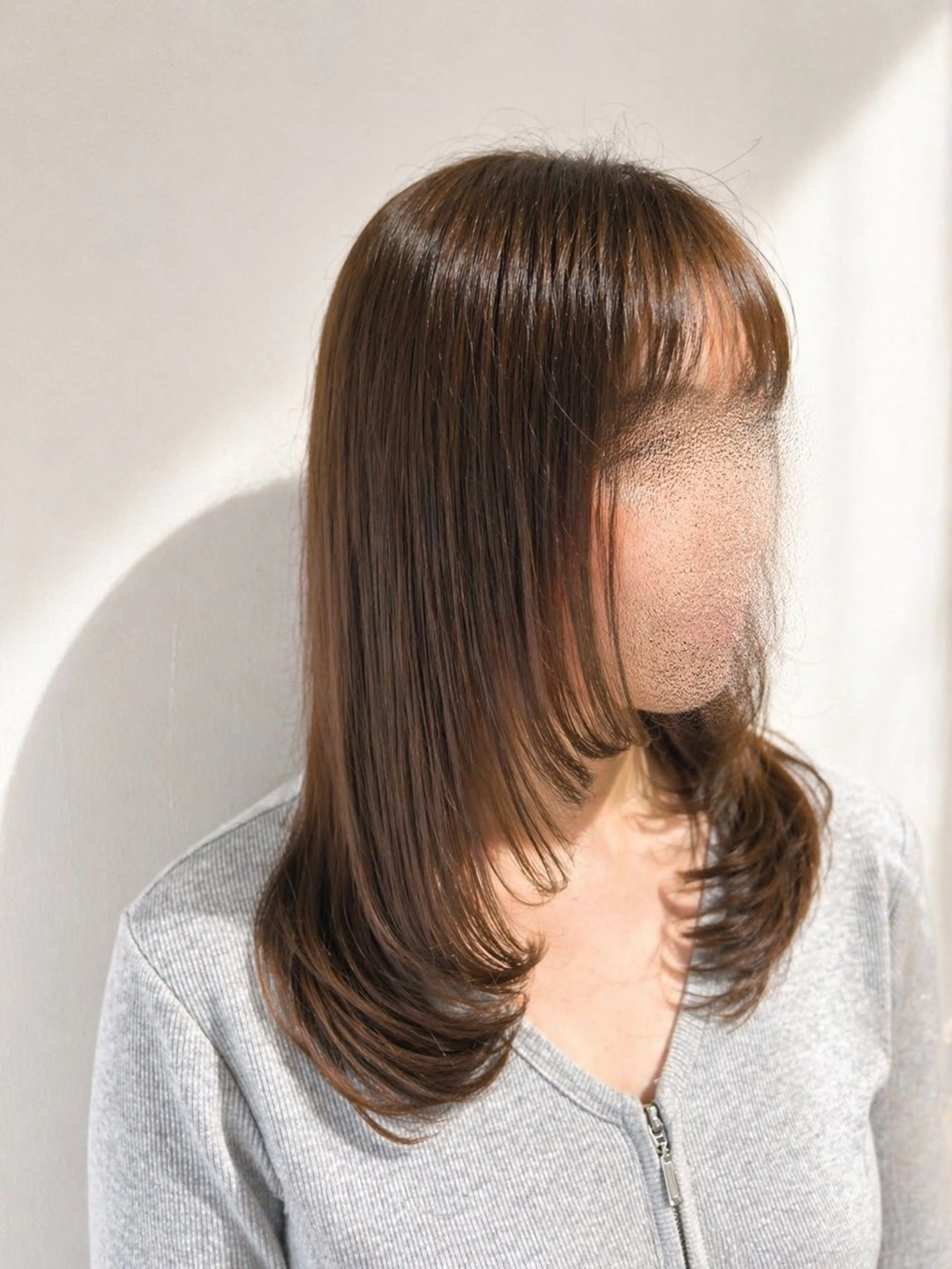 セミロング アッシュ レイヤーカット ローレイヤー 田子 美絵のヘアスタイル