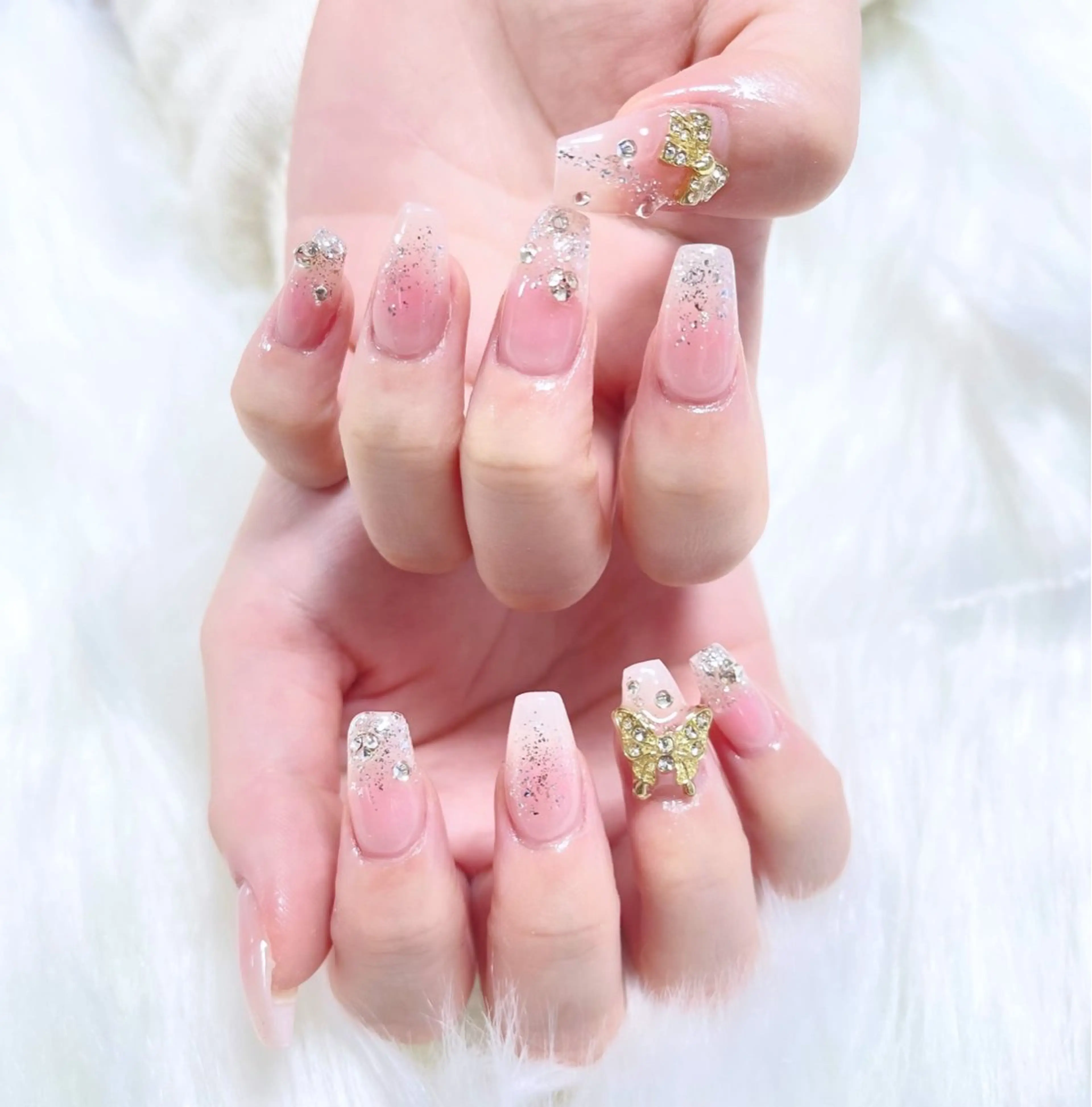 ネイル フットネイル ジェルネイル 韓国ネイル マグネットネイル 持ち込み ハンドネイル AKIKO ネイルサロンのネイルデザイン