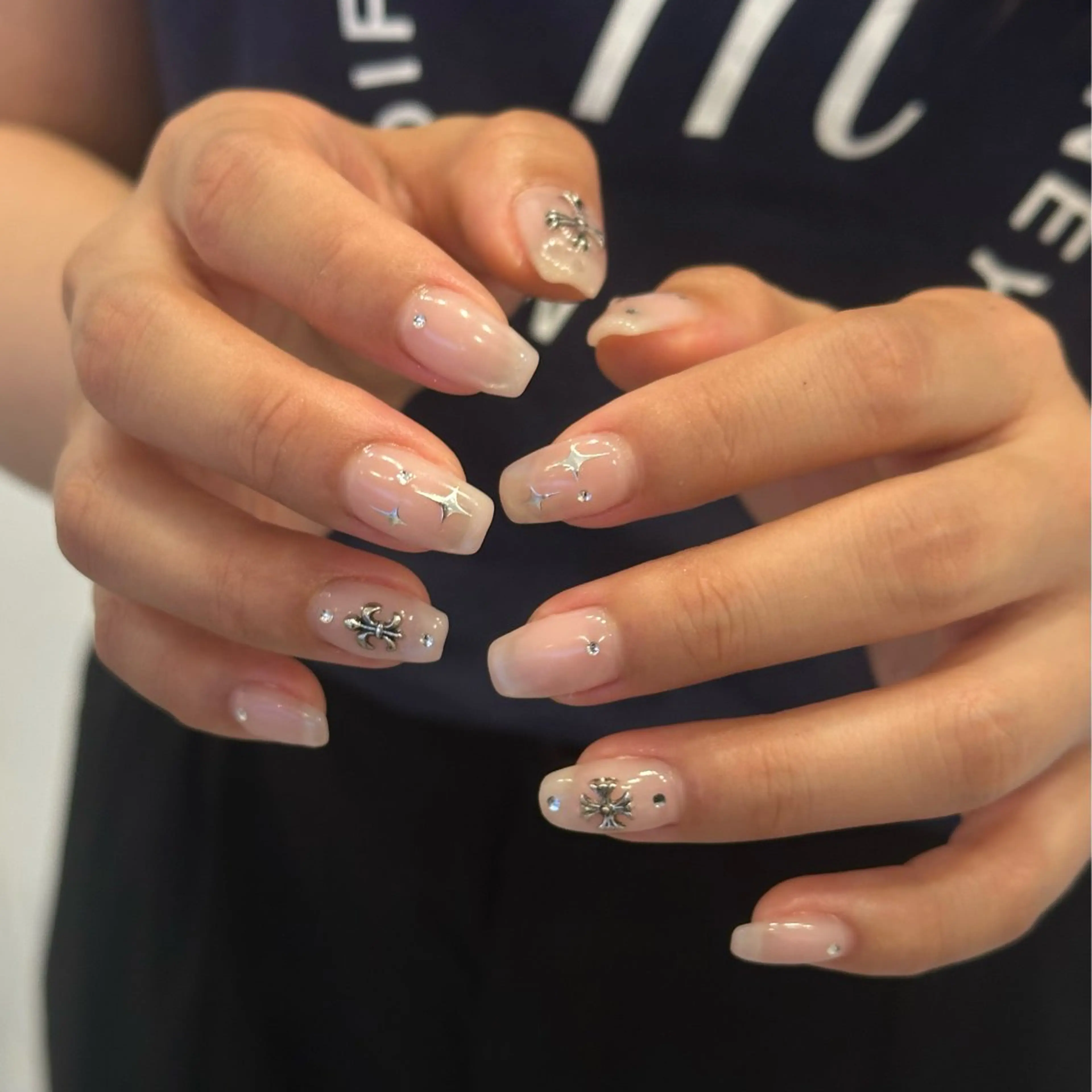 ネイル sign  nail hinataのネイルデザイン