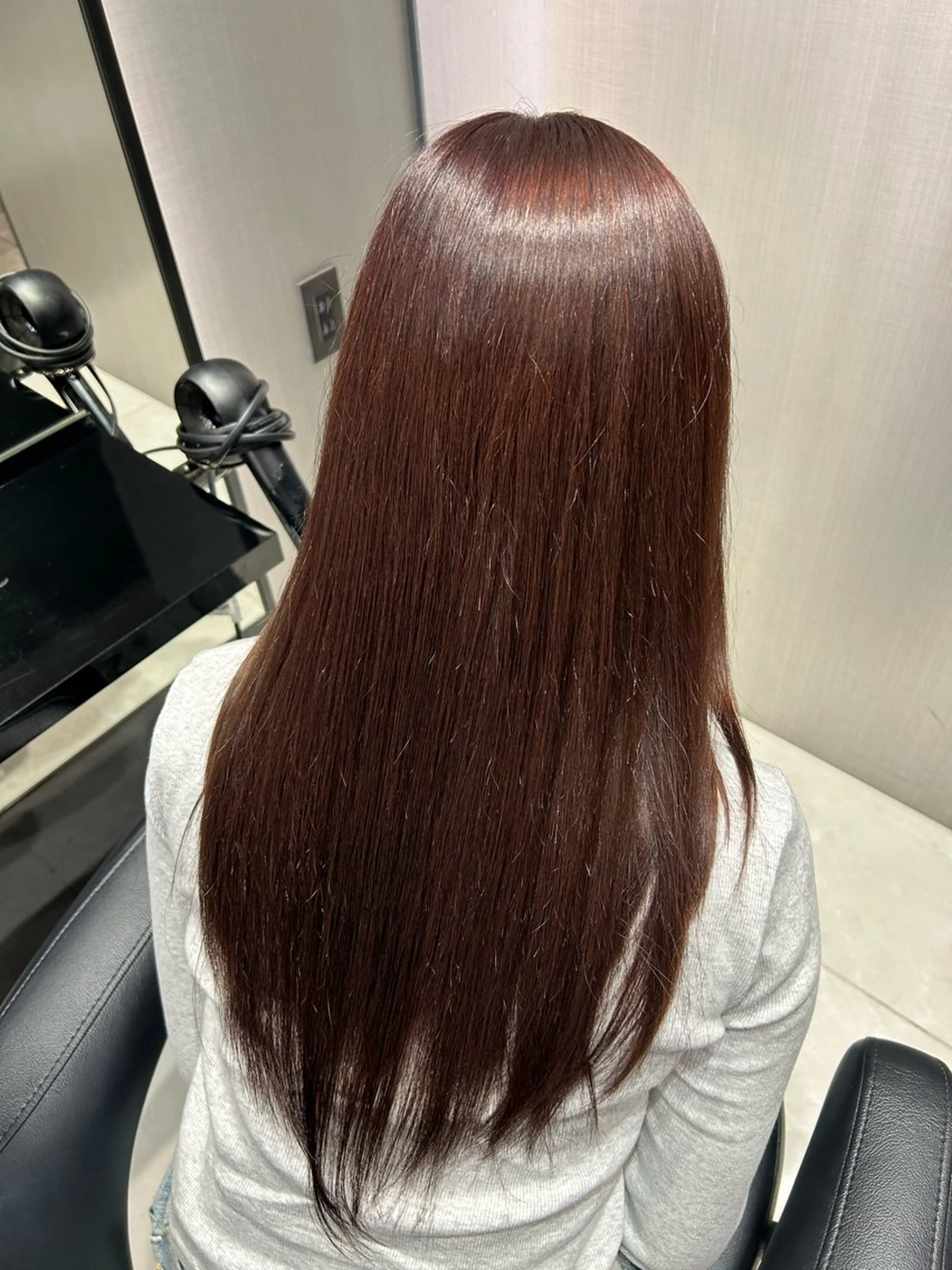 カラー ブラウンカラー ローズカラー ローズブラウン 塙 英万のヘアスタイル