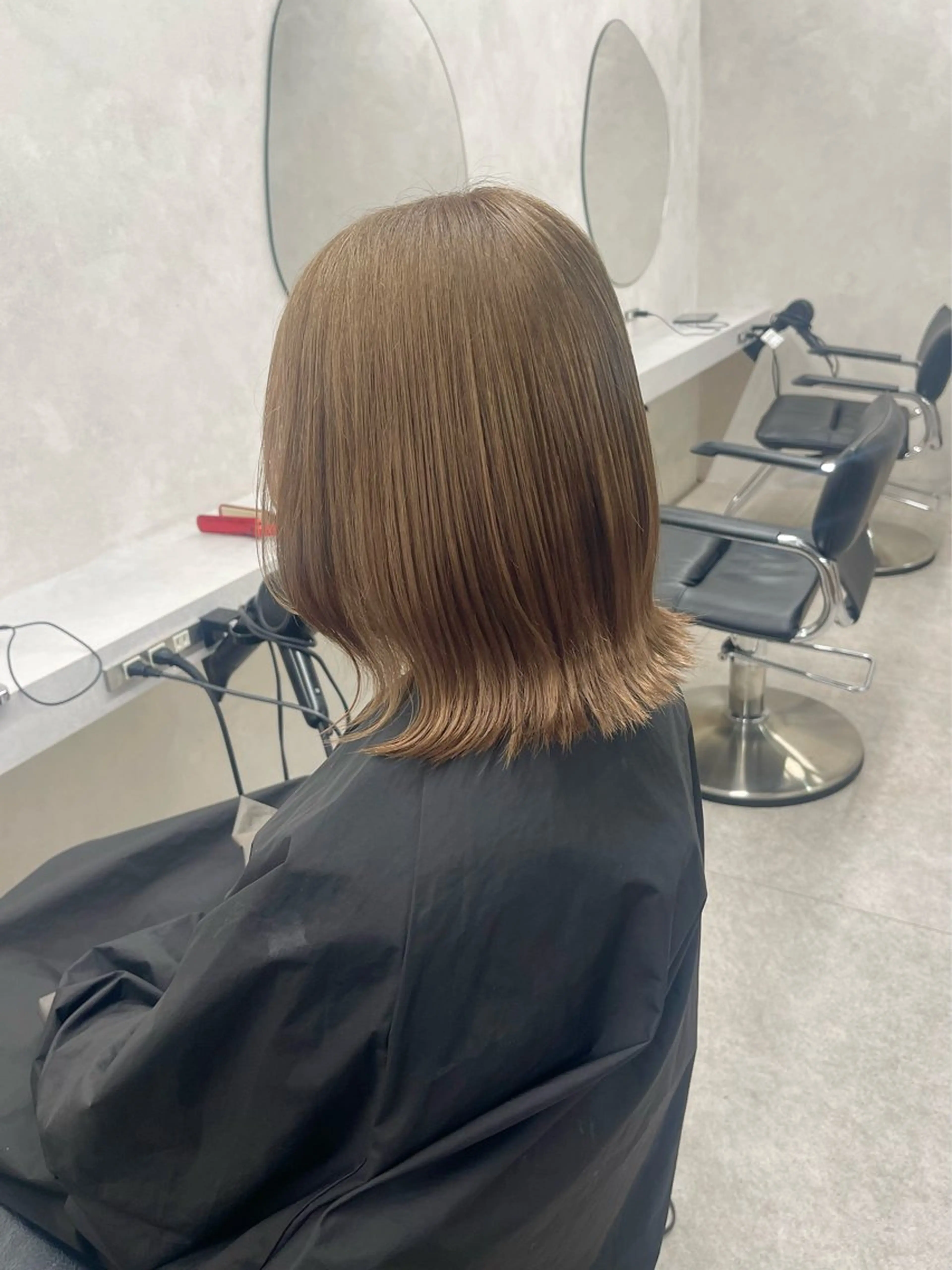 カラー ブリーチ 透明感カラー ヘアカラー モテカラー🫧💕 RIOのヘアスタイル