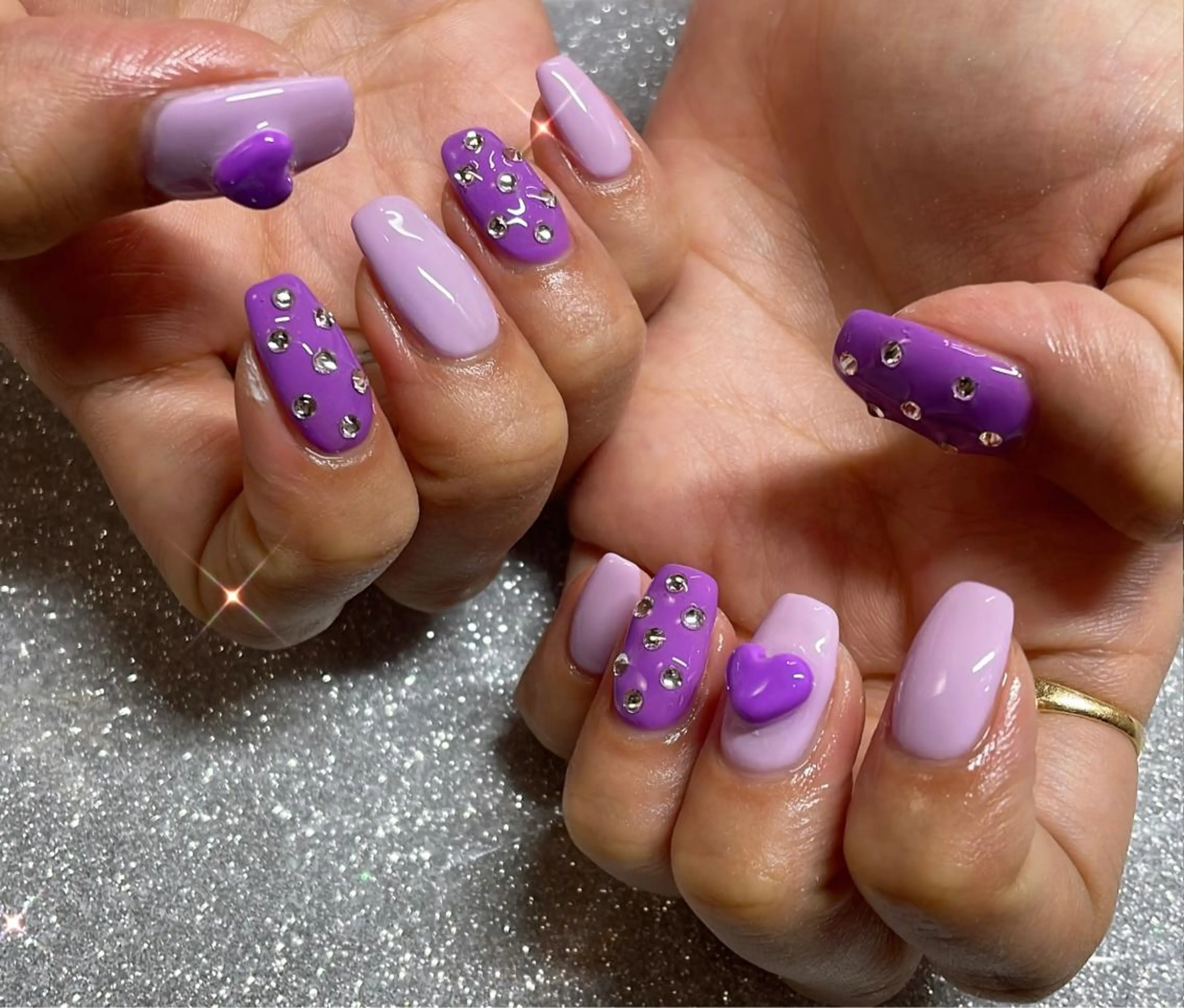 ネイル ハンドネイル VIERU 🌈🎀💖のネイルデザイン