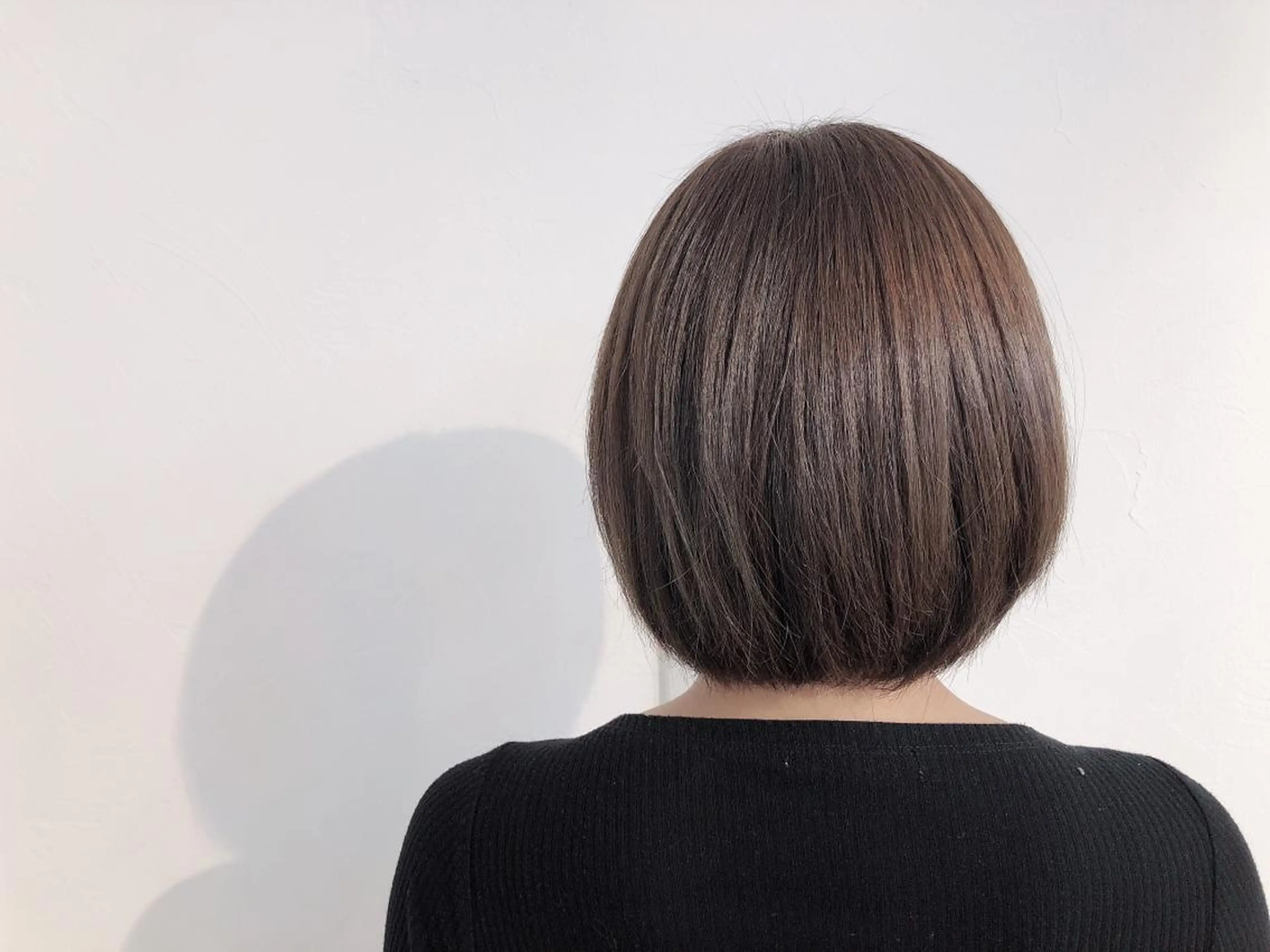 ショート カラー 川村 夏のヘアスタイル