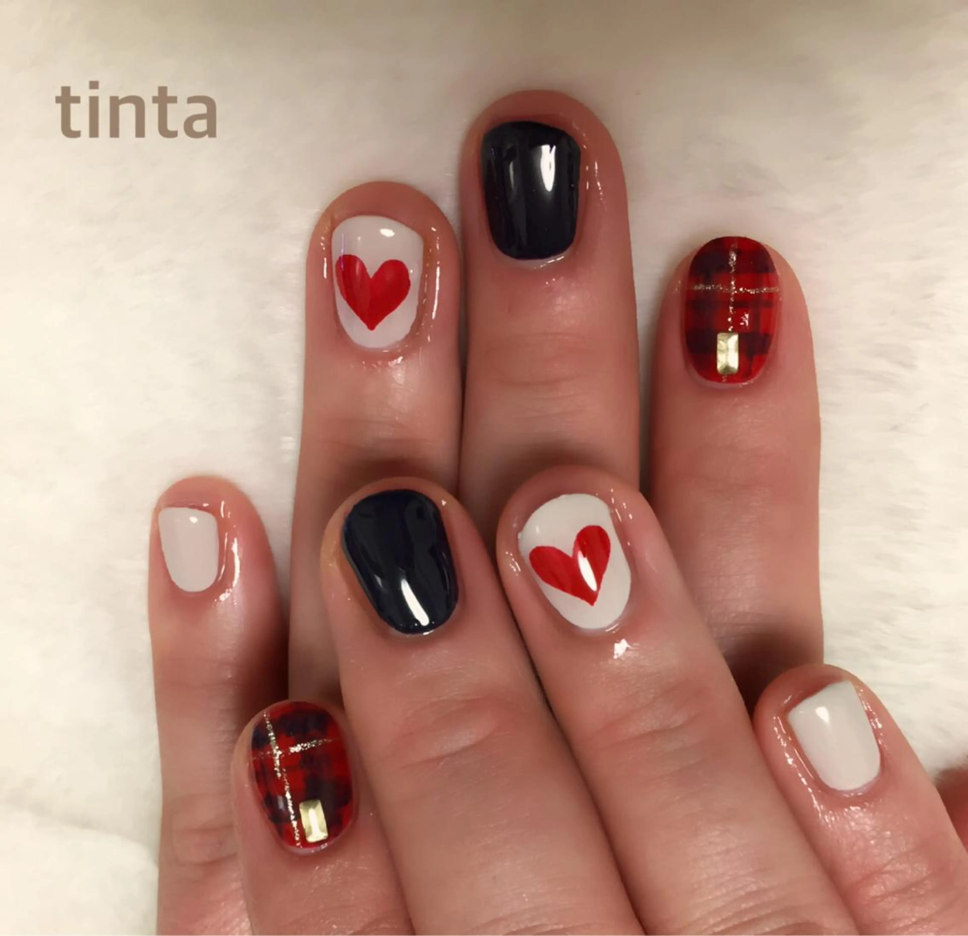 ネイル ハート 赤色 冬ネイル 馬場 典子のネイルデザイン