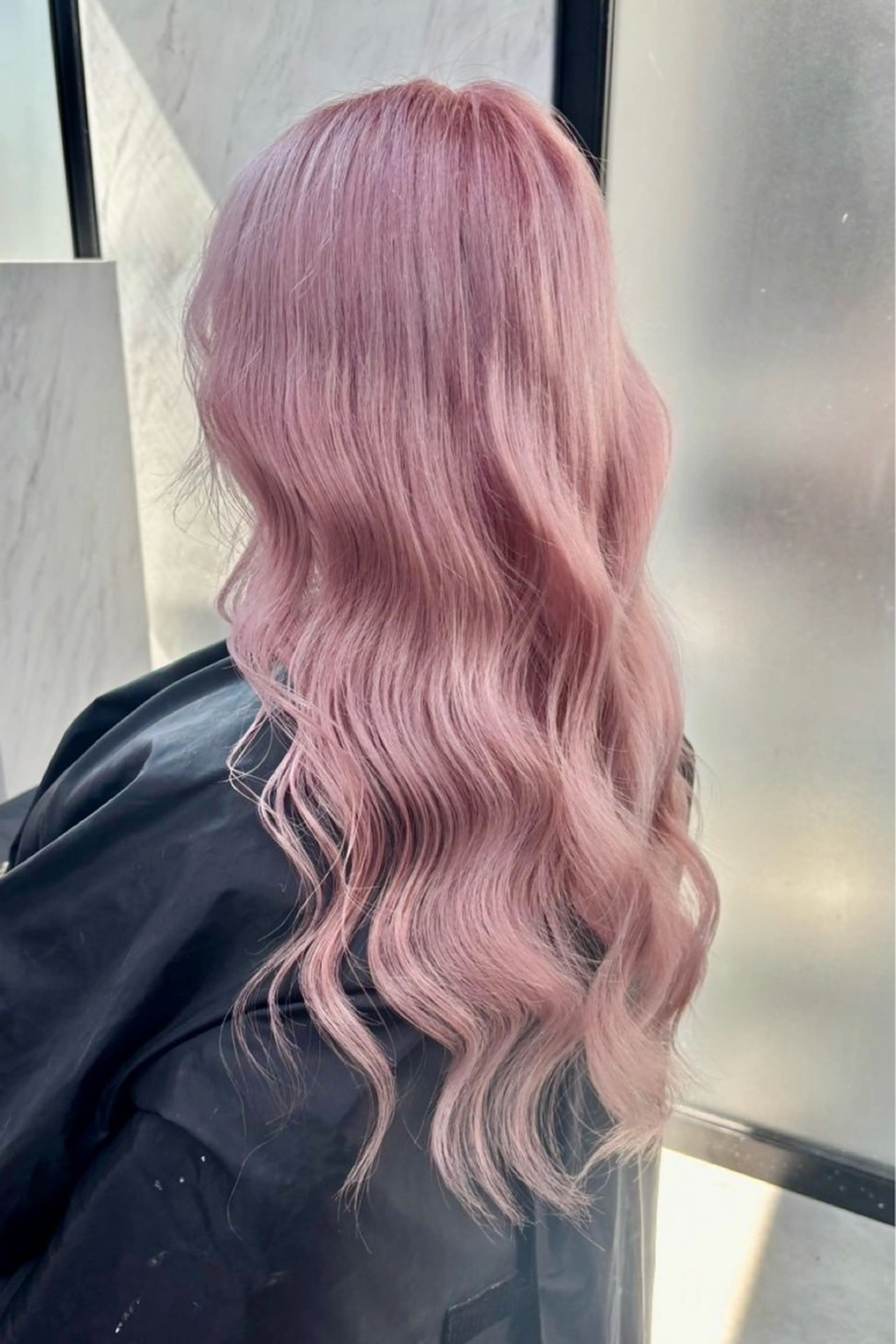 カラー Sanaka Kaiのヘアスタイル